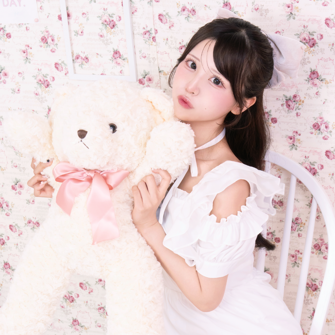 《LAFARY closet》ベロアリボンバレッタ