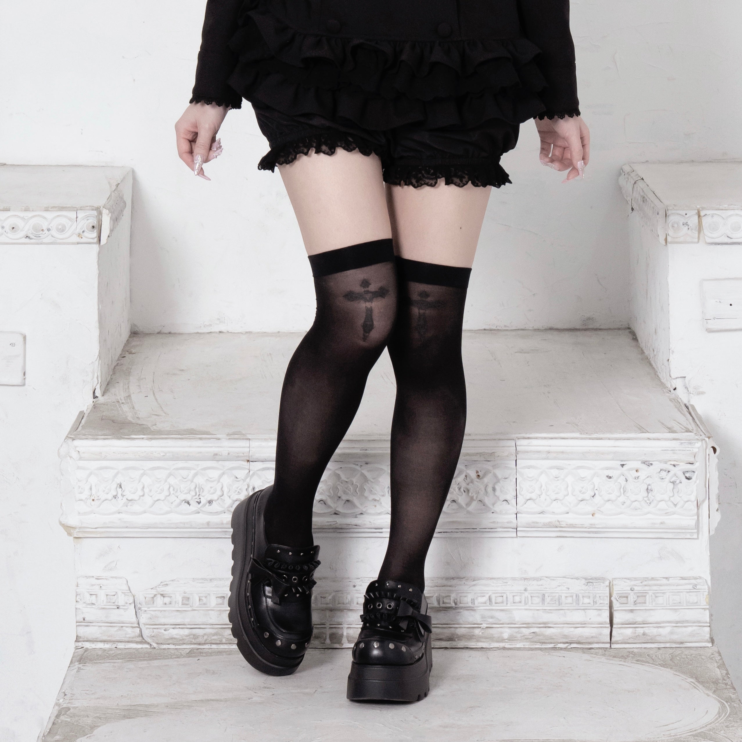 mine》クロスソックス[オーバーニー]- LAFARY ONLINE
