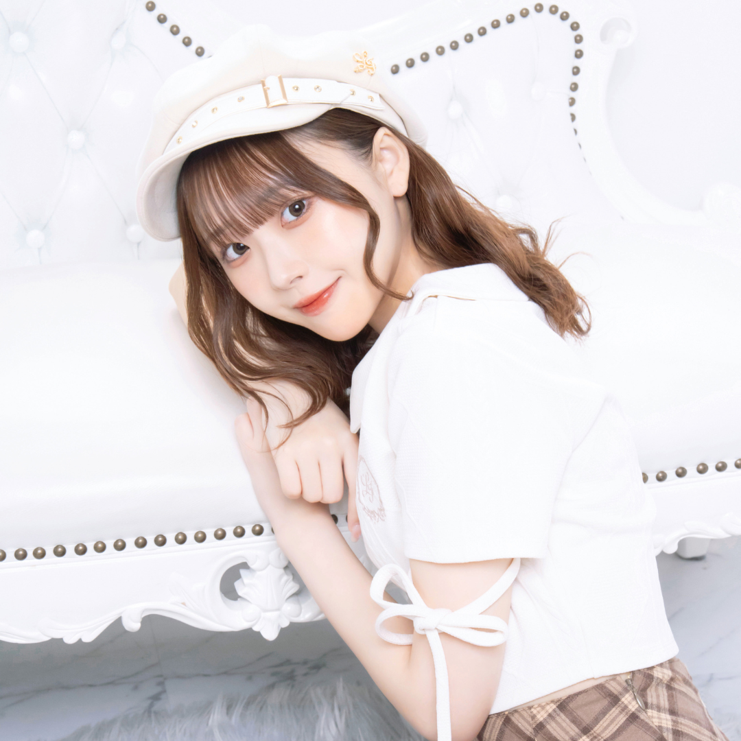 《LAFARY closet》ビジュースタッズキャスケット