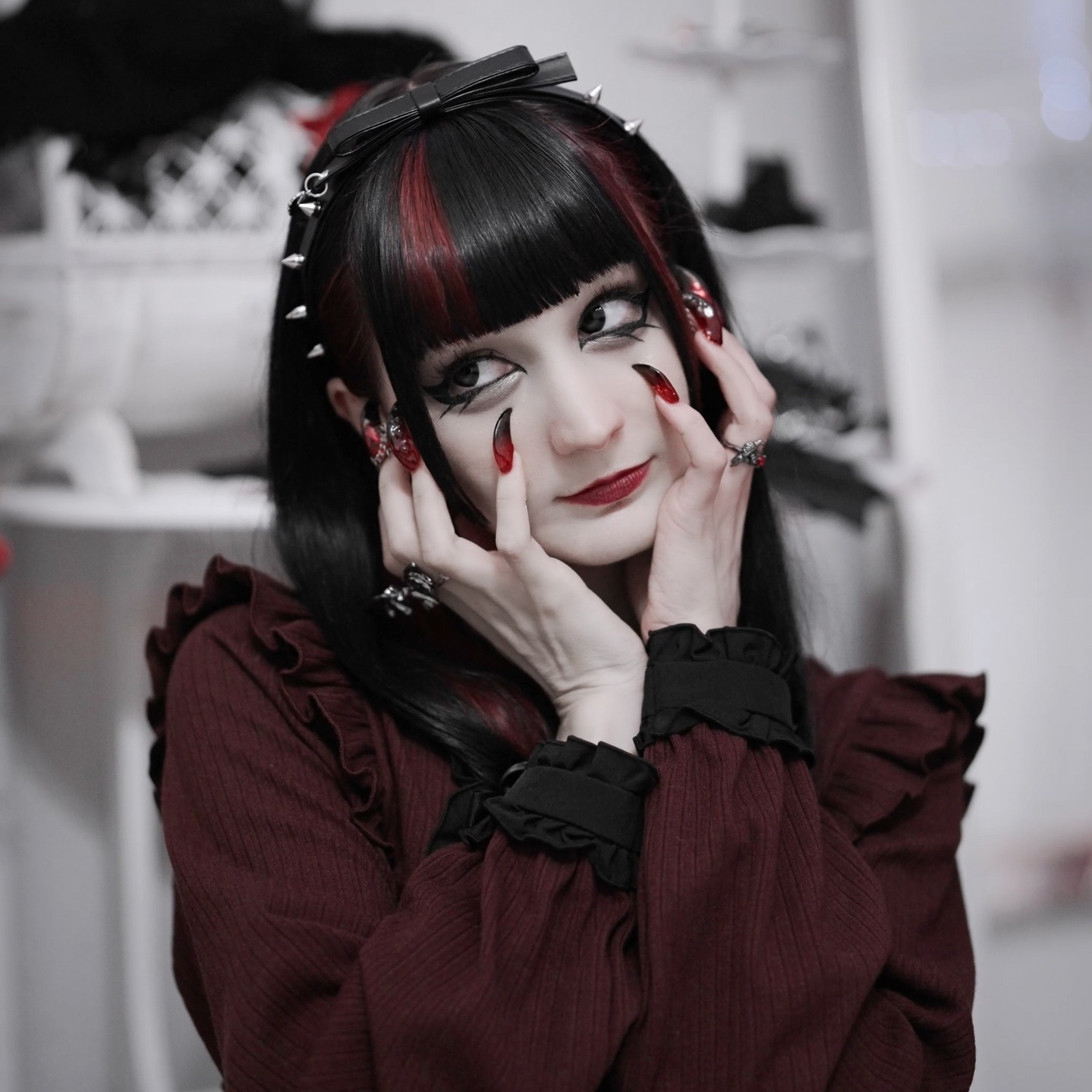 《mine》スタッズリボンカチューシャ