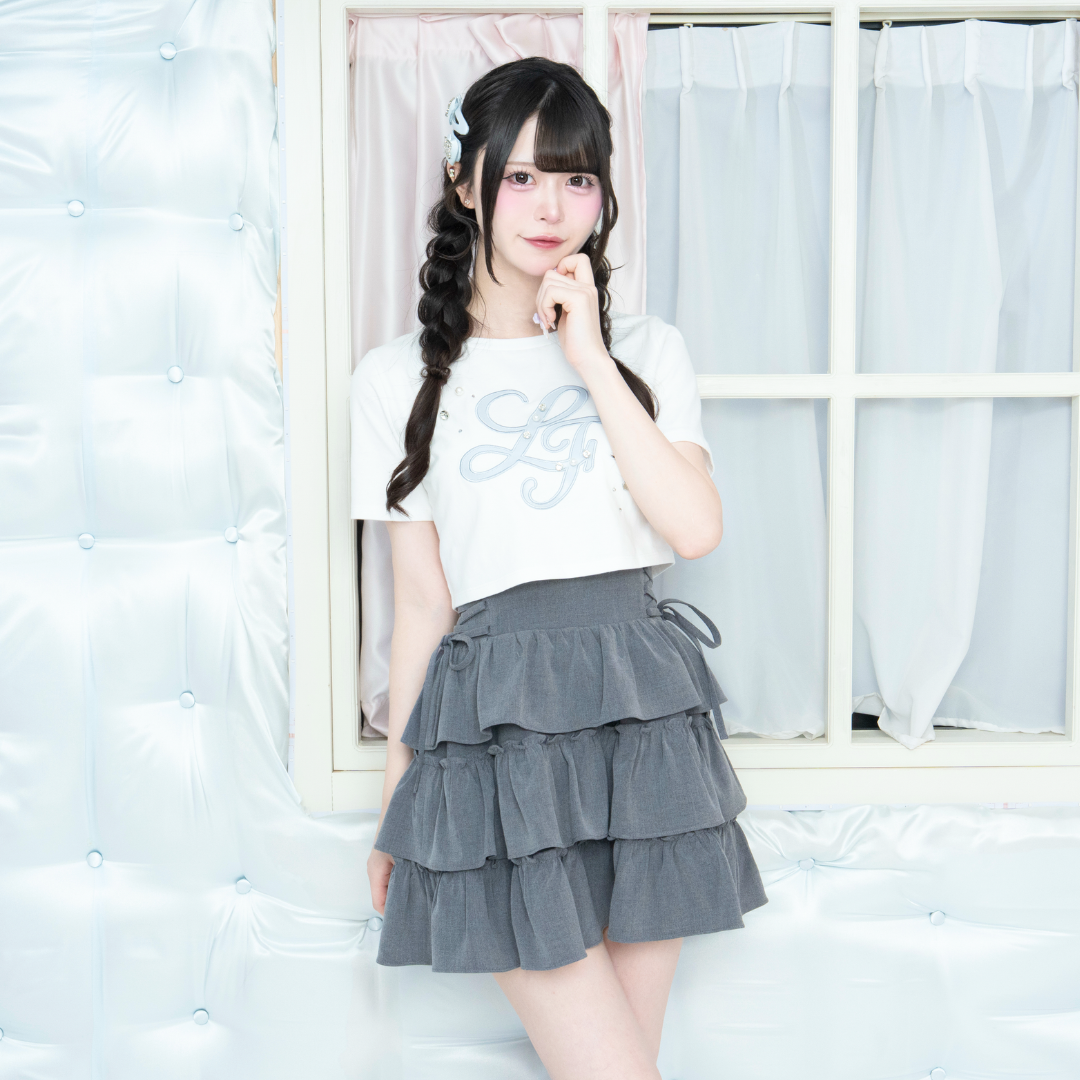 《LAFARY closet》合皮ロゴチビTシャツ