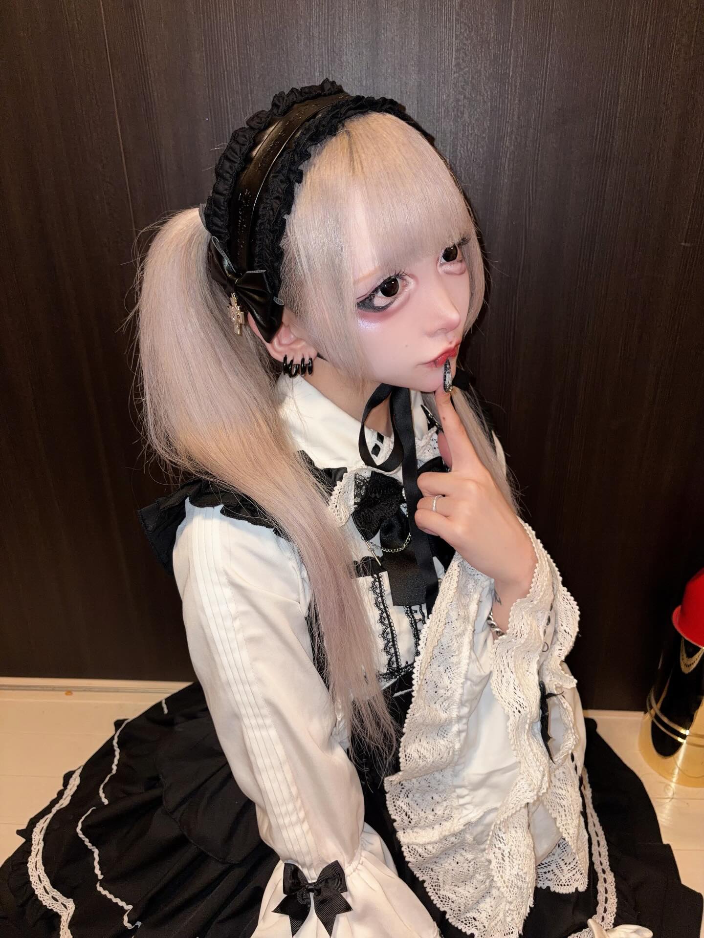 《mine》ロゴレザーヘッドドレス
