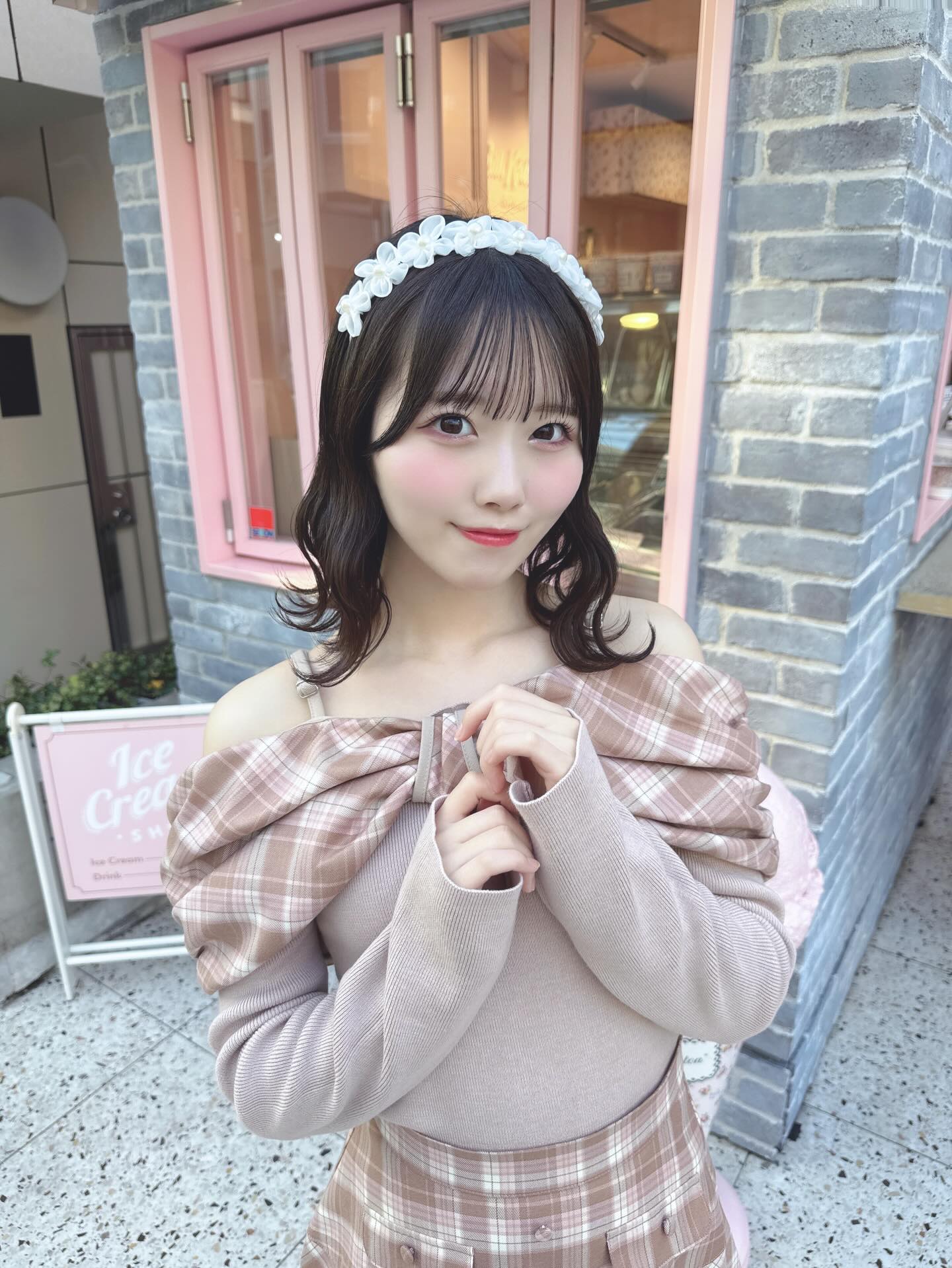 《LAFARY》オフショルチェックニットトップス