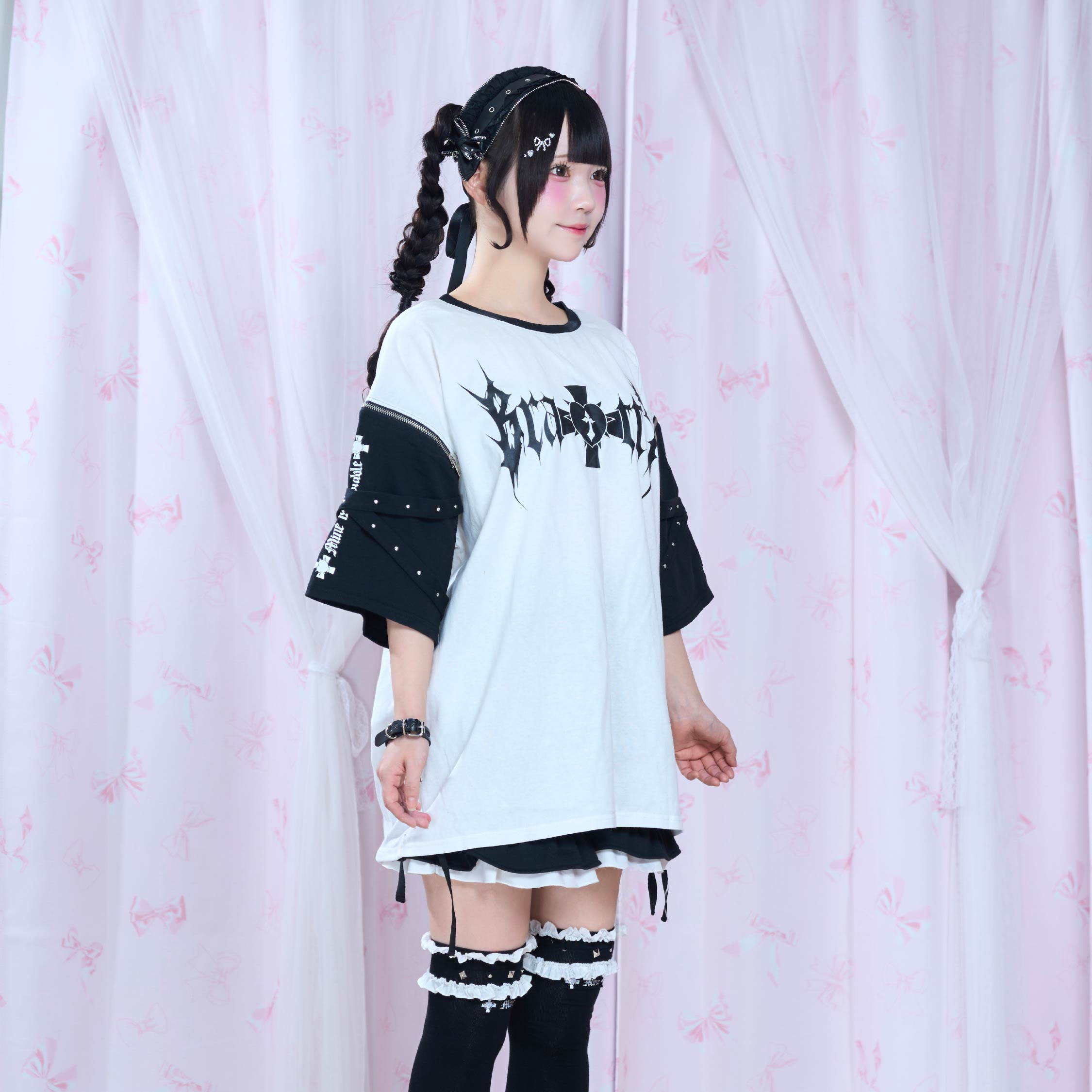 《mine》BrattYジップTシャツ
