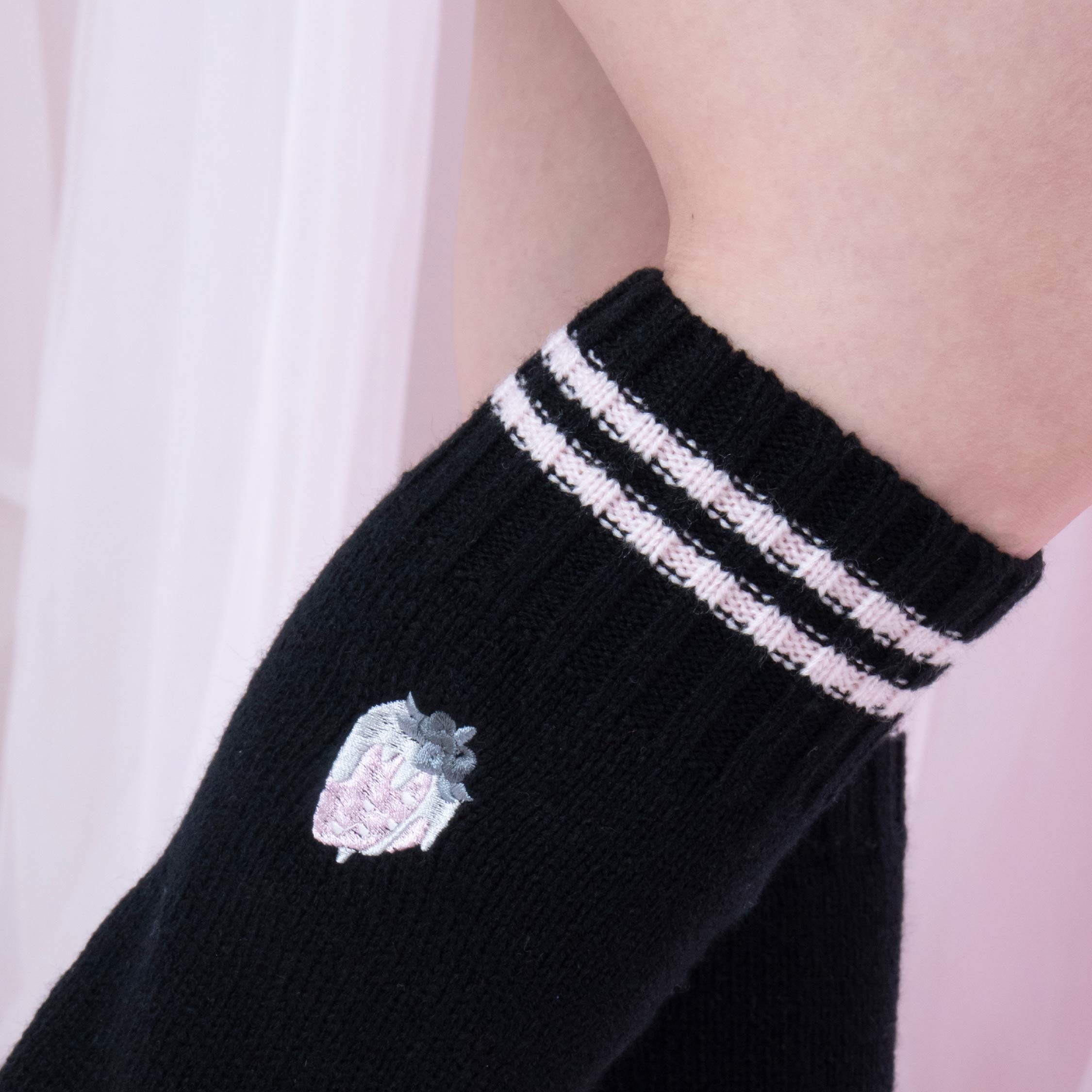 《ビビちゃん×mine》いちご刺繍レッグウォーマー