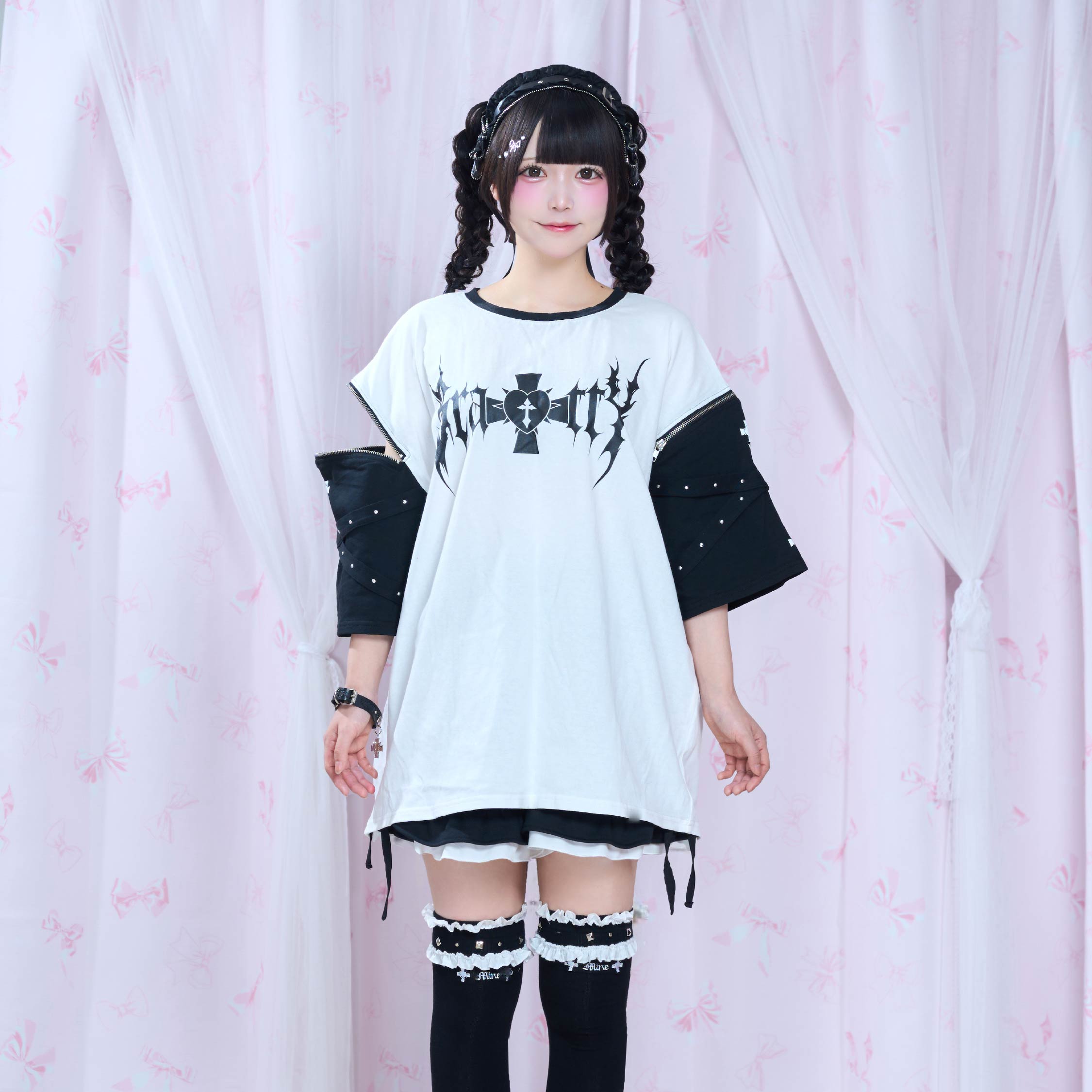 《mine》BrattYジップTシャツ