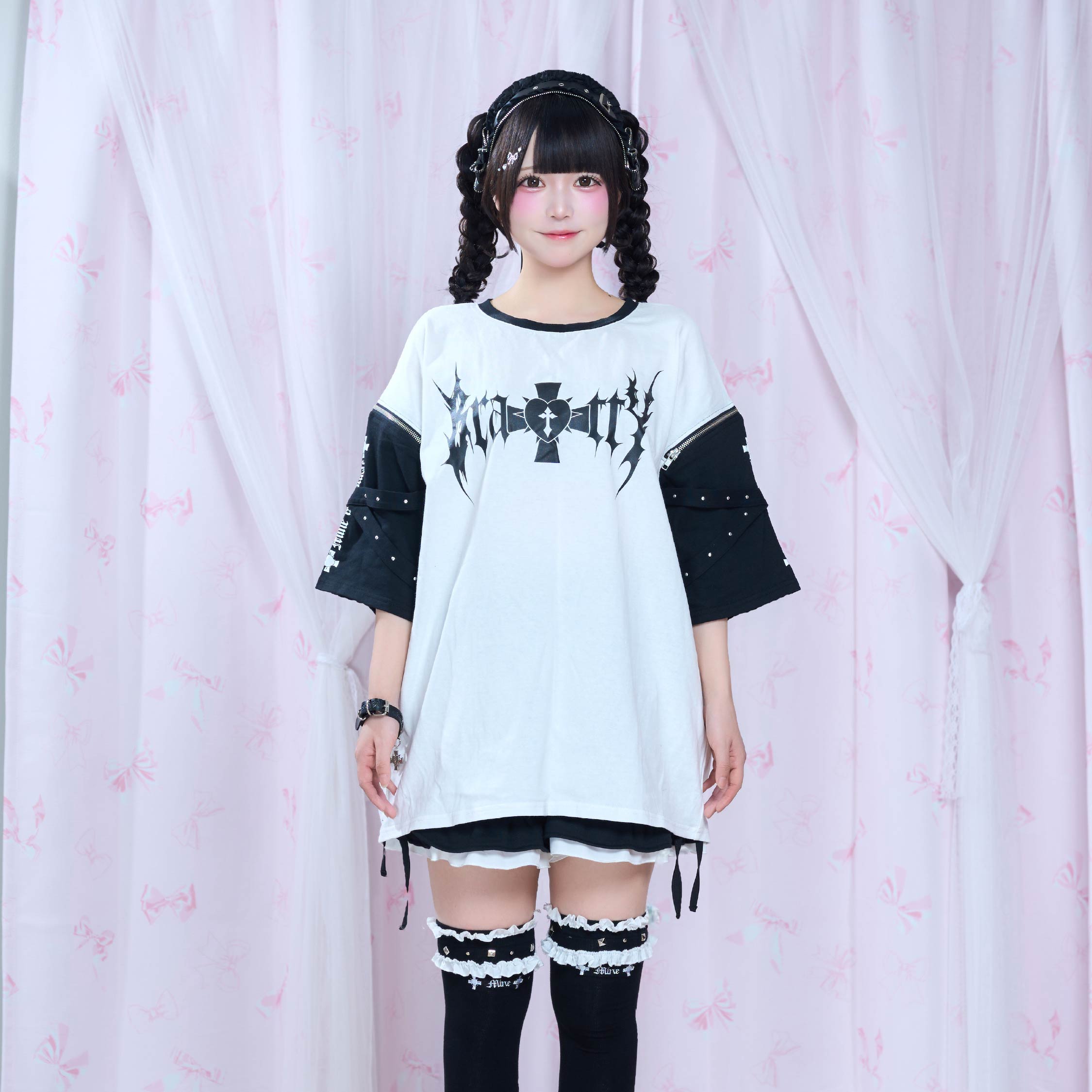《mine》BrattYジップTシャツ