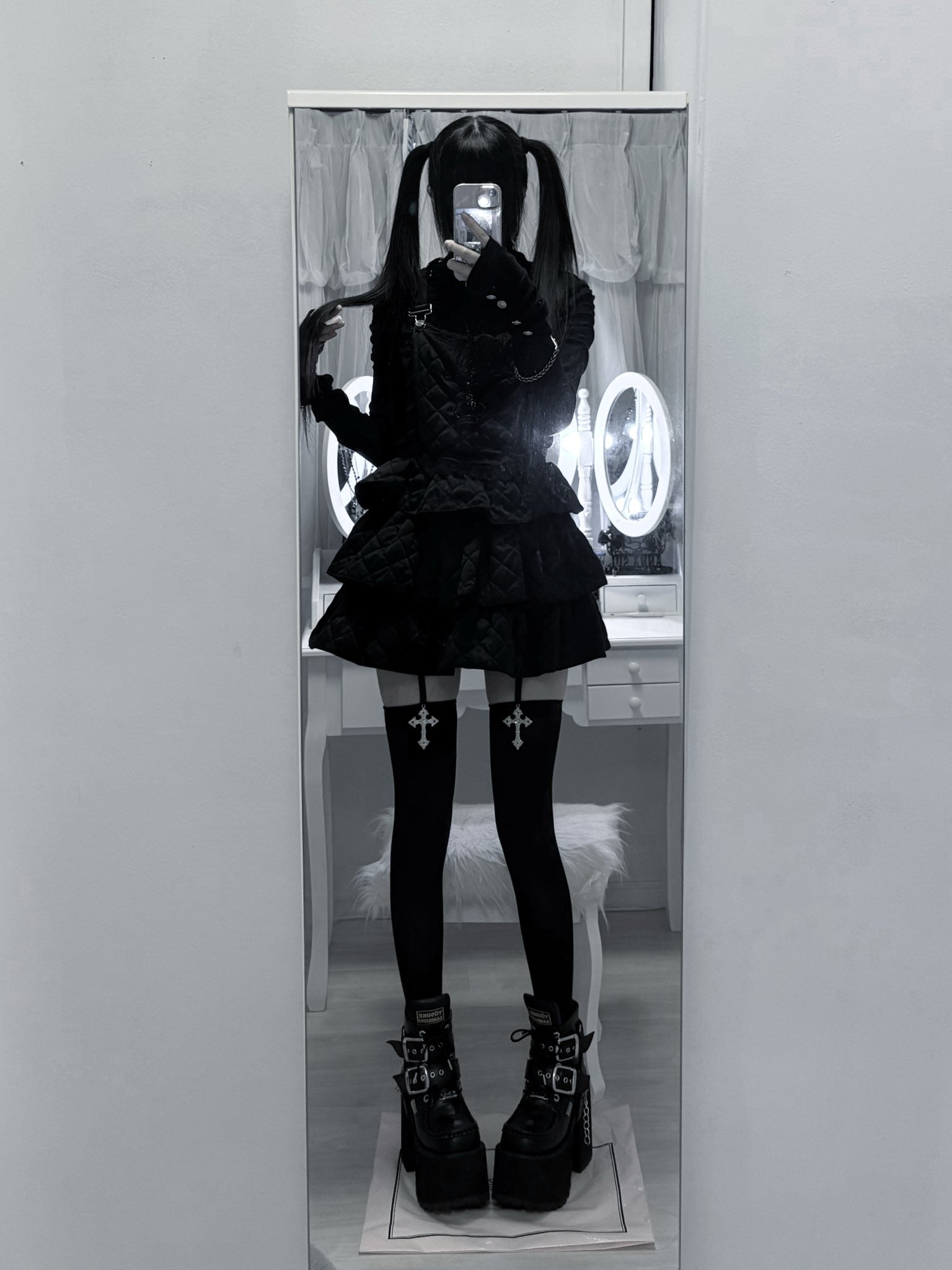 《mine》クロスガーターベルトニーハイソックス