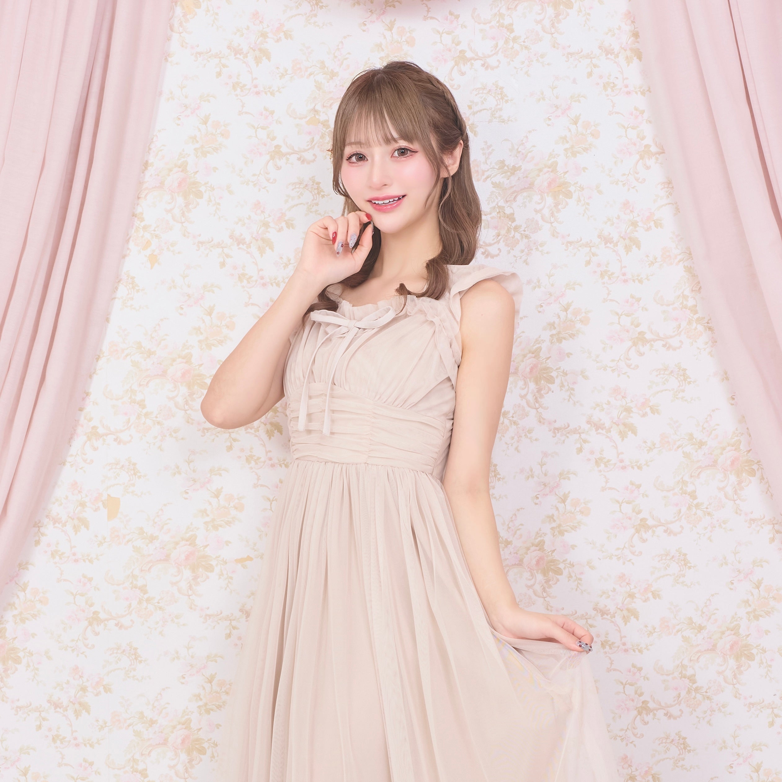 ベージュ:156cm