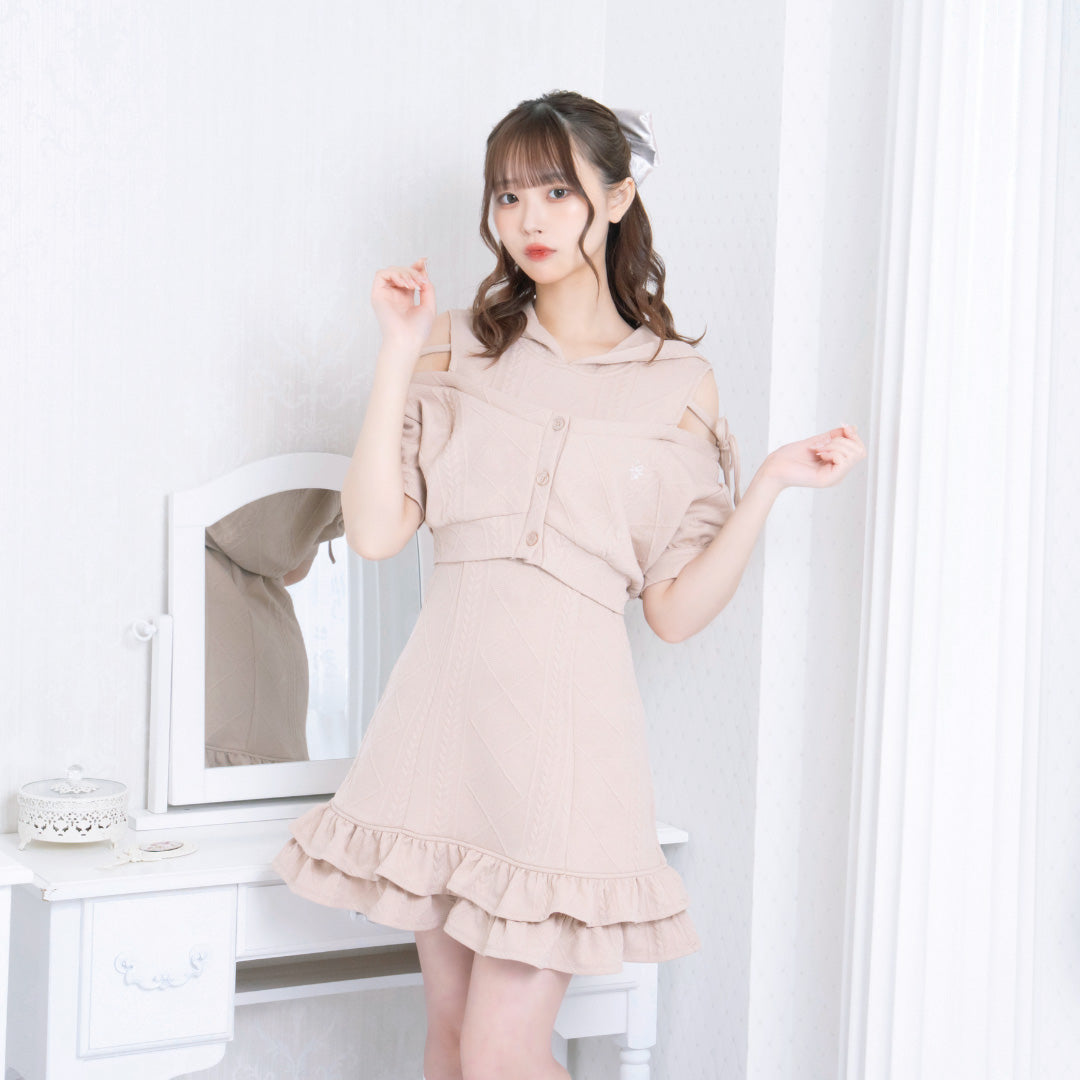 《LAFARY closet》エンブレムロゴパーカーワンピ