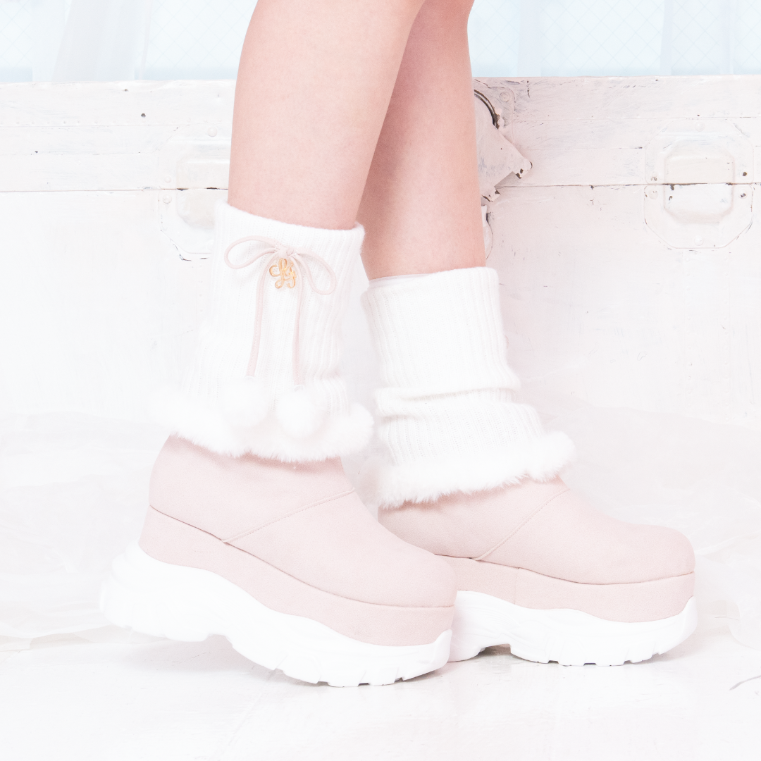 《LAFARY closet》ルーズニット厚底ブーツ