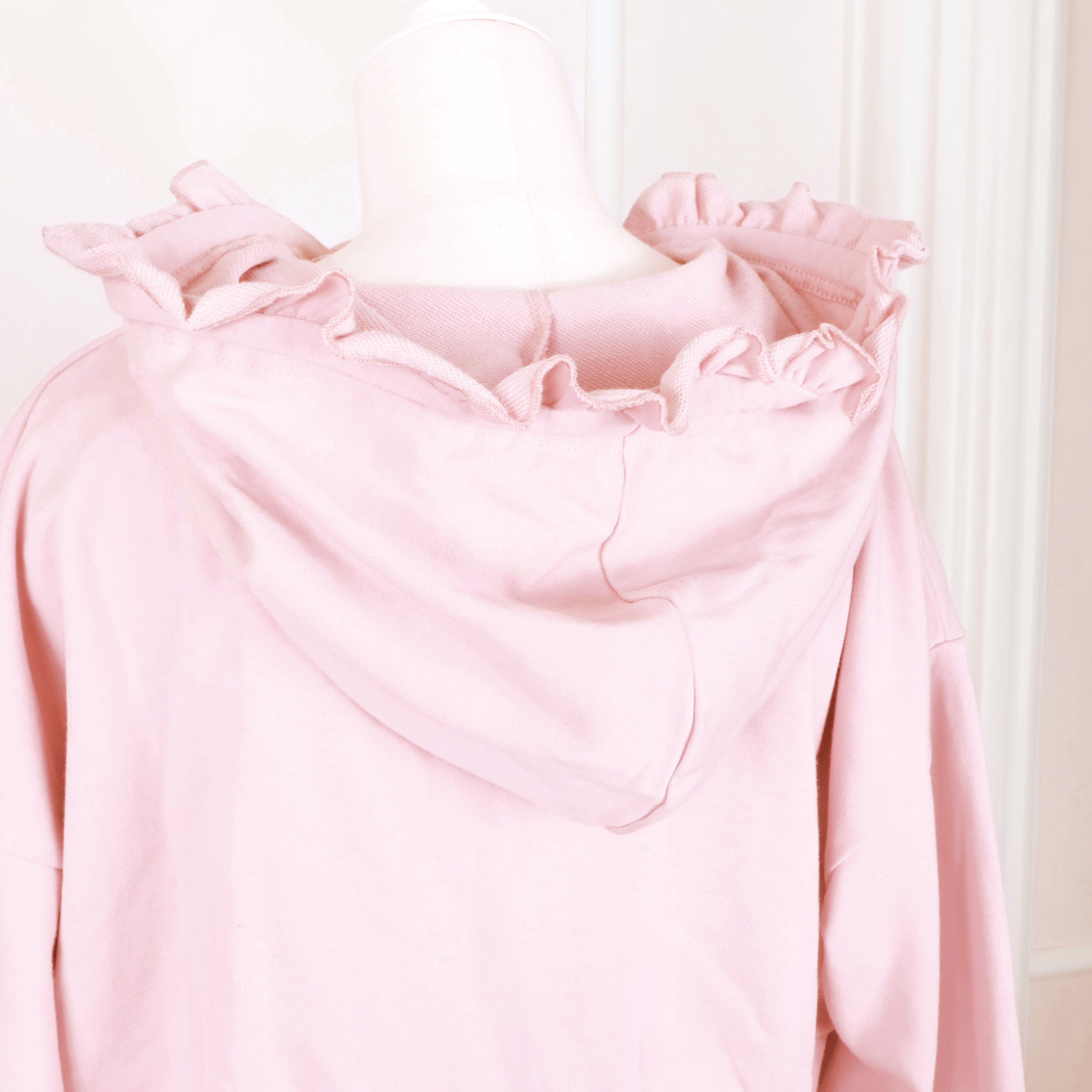 LAFARY closet》ロゴスタッズスウェットパーカー- LAFARY ONLINE