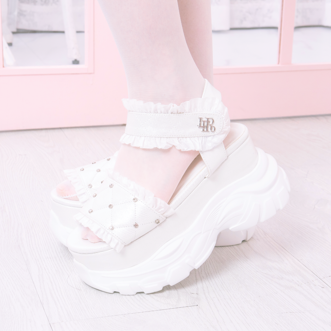 《LAFARY closet》ロゴキルティングスポサン