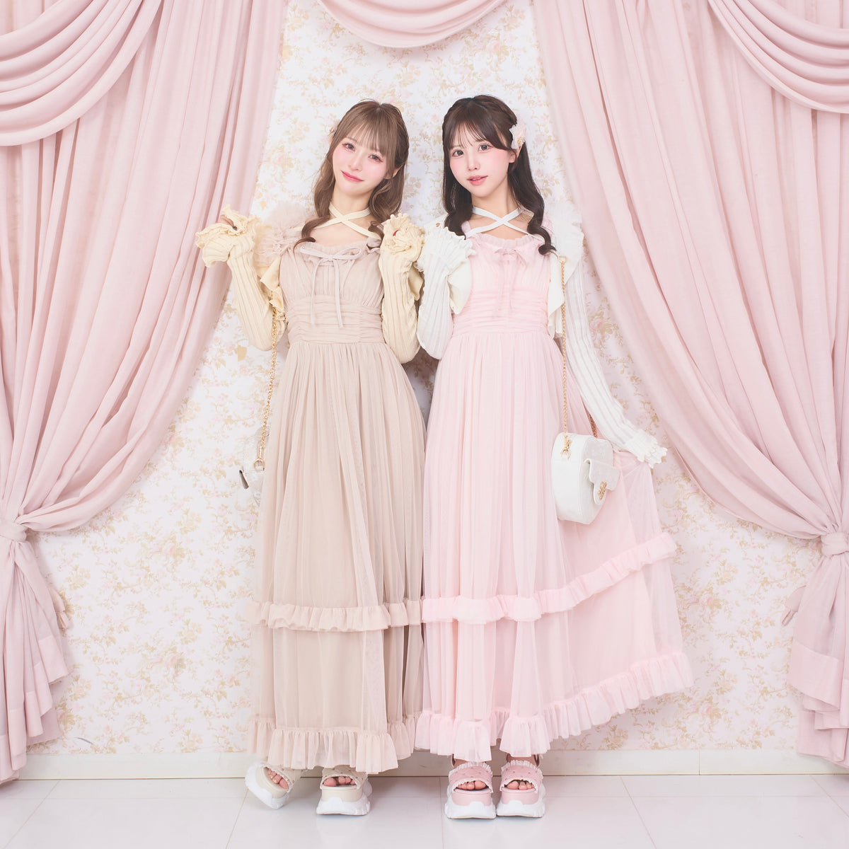 ベージュ:156cm/ピンク:154cm