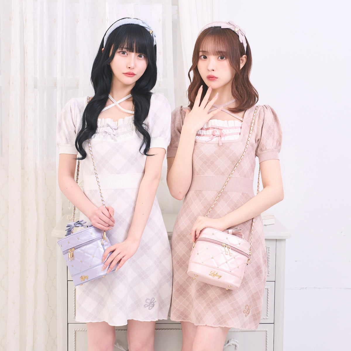 《LAFARY closet》ビジューキルティングバニティバッグ