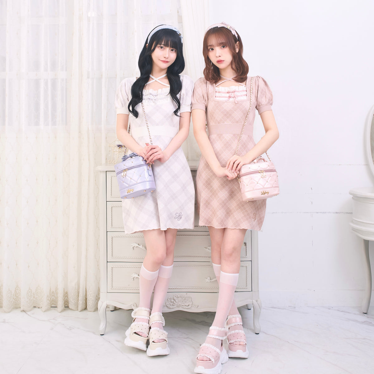 《LAFARY closet》ビジューキルティングバニティバッグ
