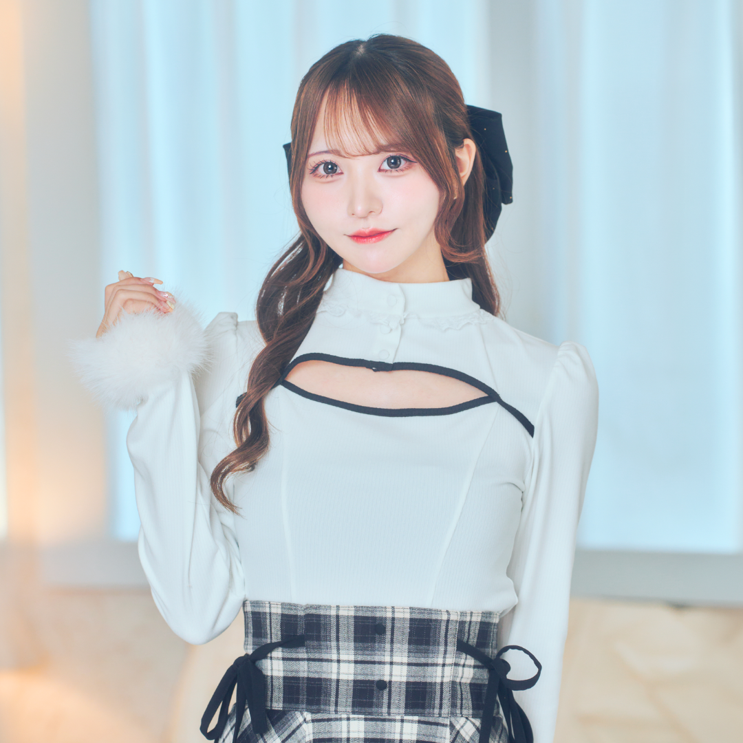 ホワイト:159cm