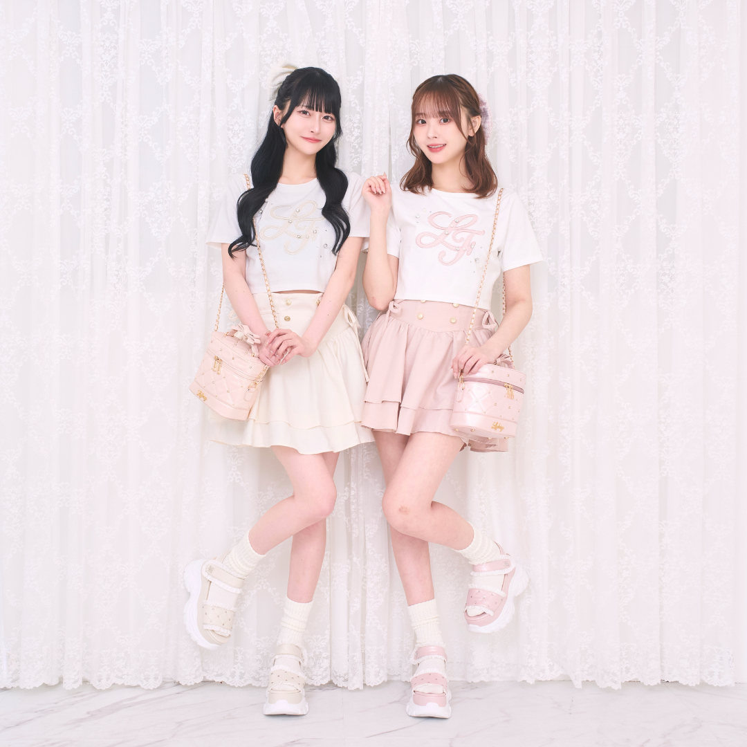 ホワイト:159cm/ピンク:161cm