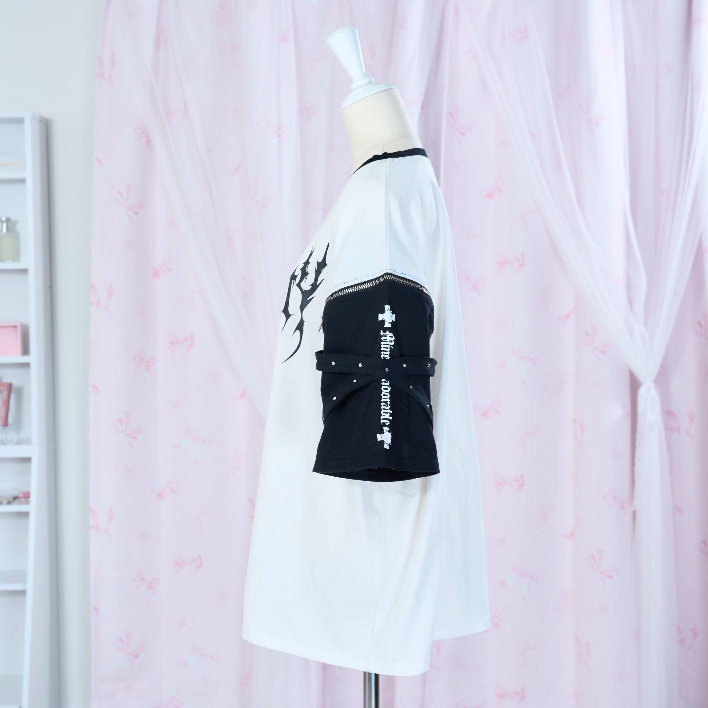 《mine》BrattYジップTシャツ