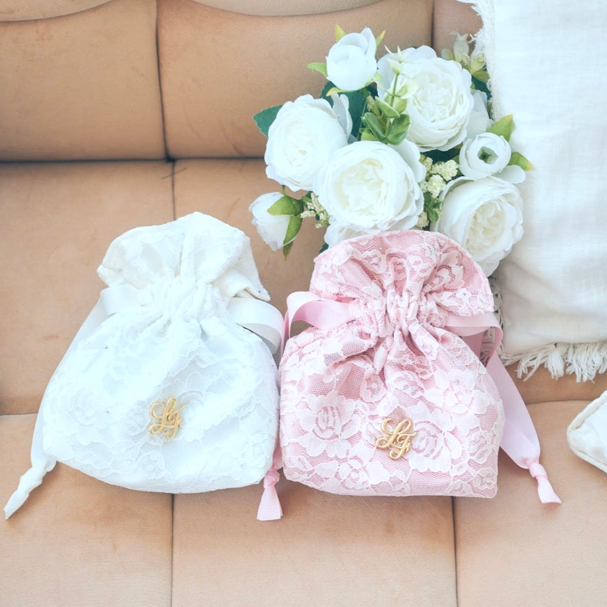 《LAFARY》ストーンレース巾着ポーチ