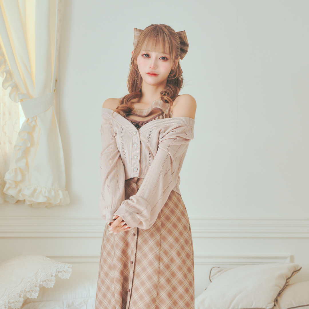 《LAFARY》ロゴプレート付きカーディガン