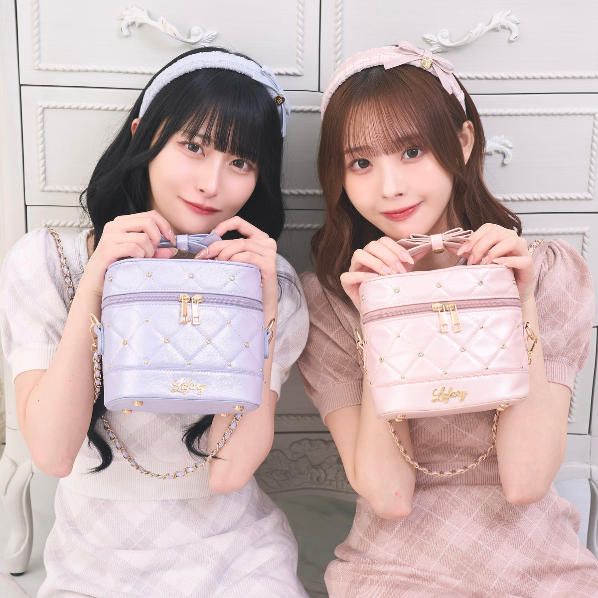 《LAFARY closet》ビジューキルティングバニティバッグ