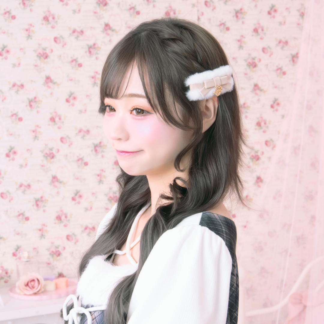 《LAFARY closet》ロゴリボンファーピン