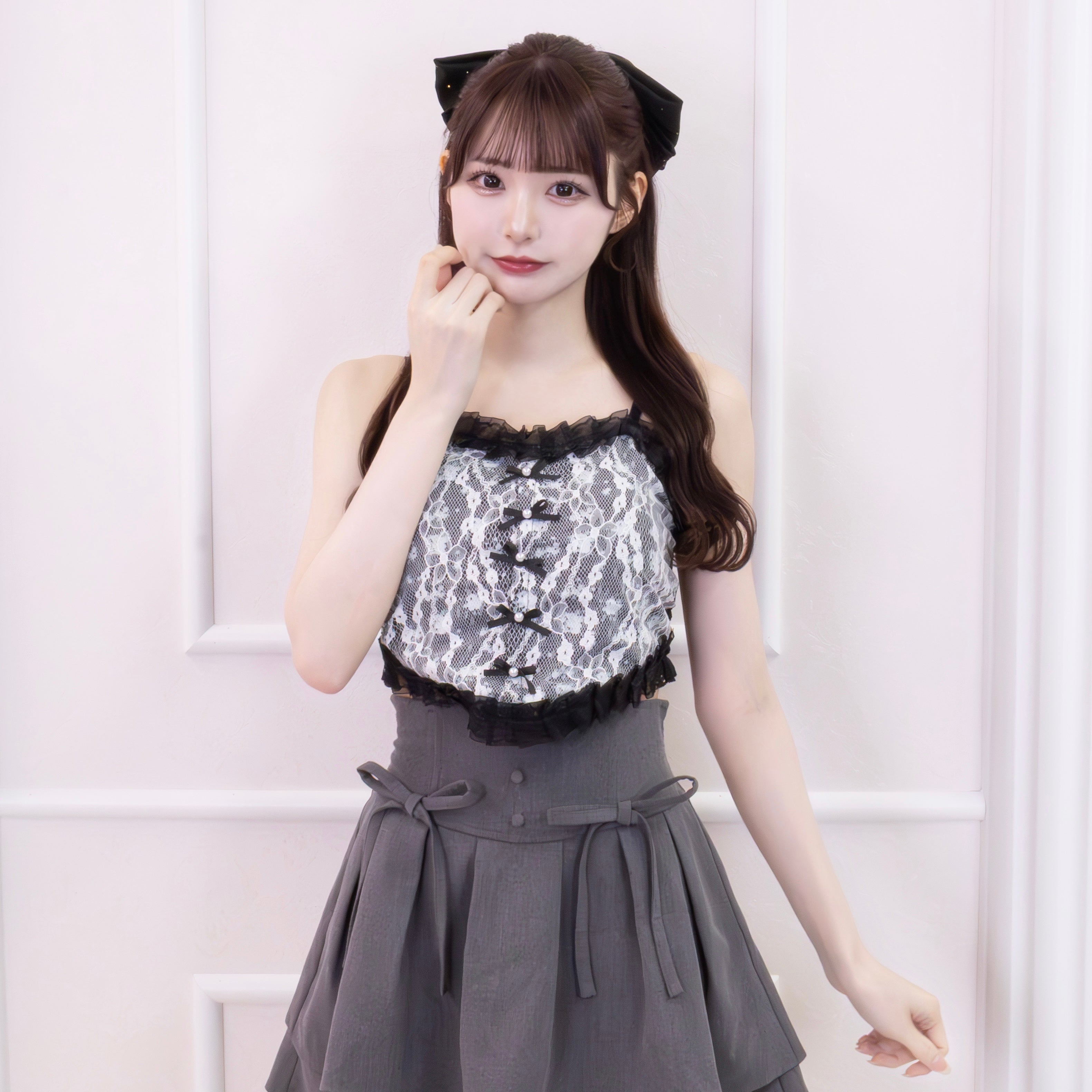 《LAFARY》パッド付き花柄キャミソール