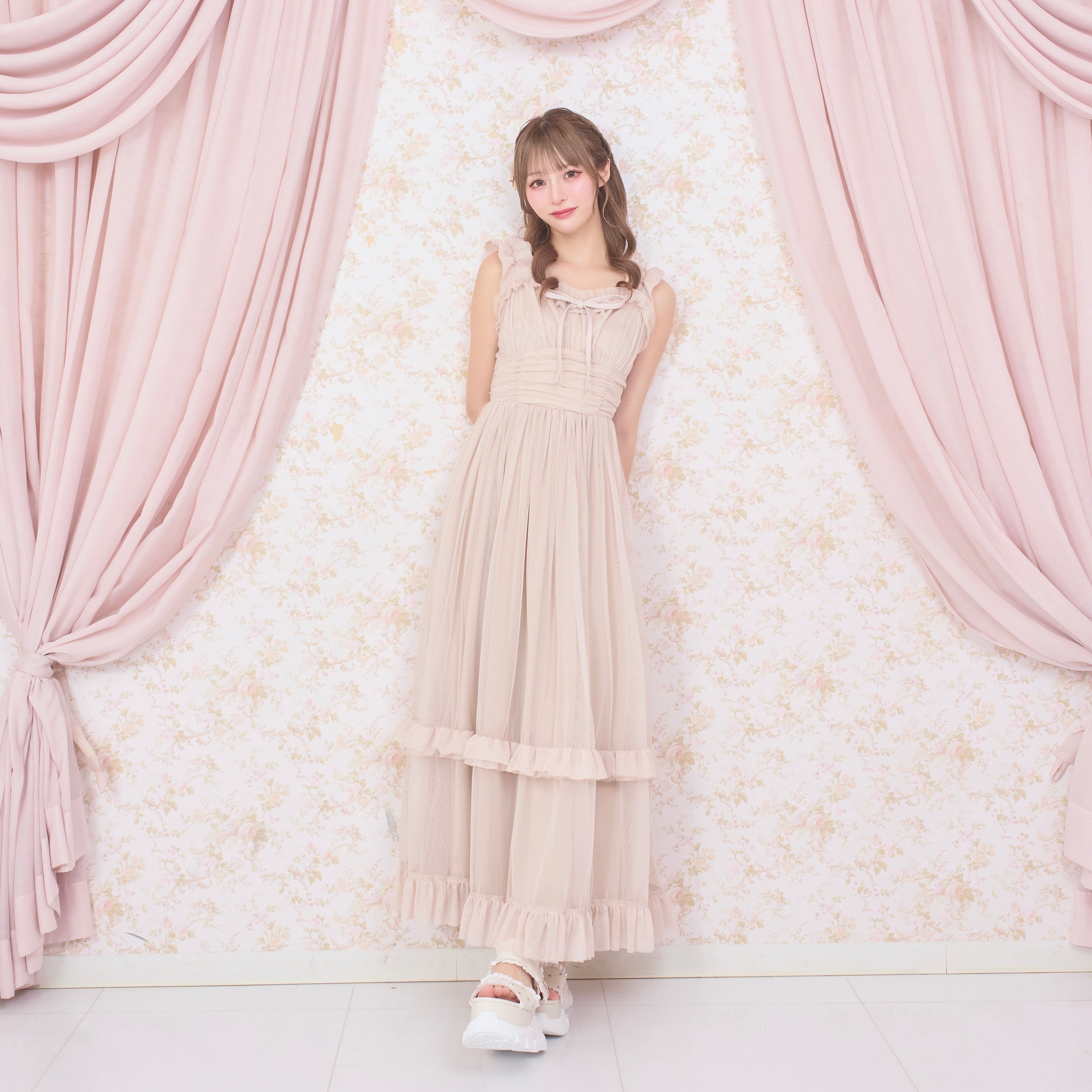 ベージュ:156cm