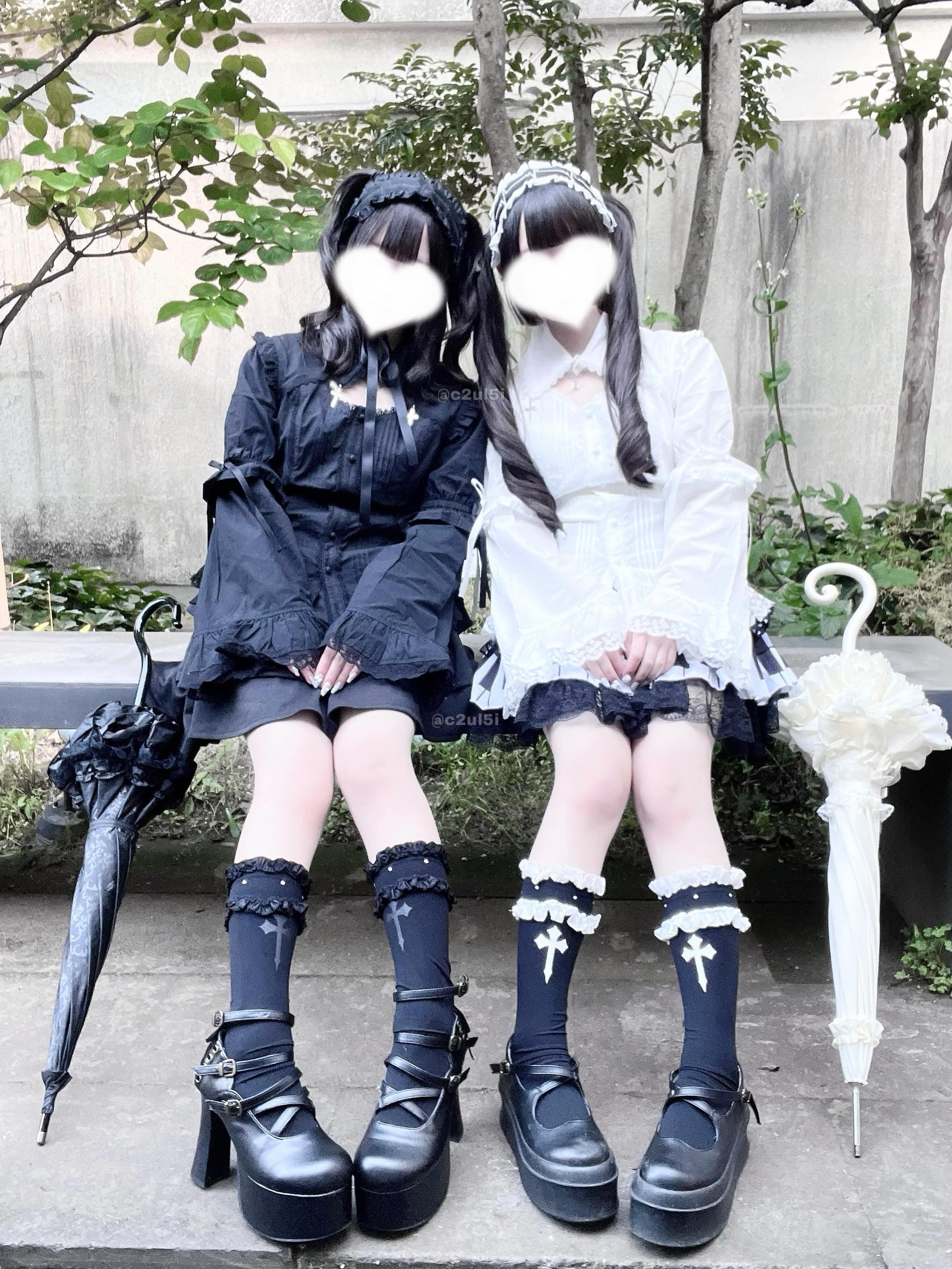 mine》スタッズクロスフリルソックス[ハイ]- LAFARY ONLINE