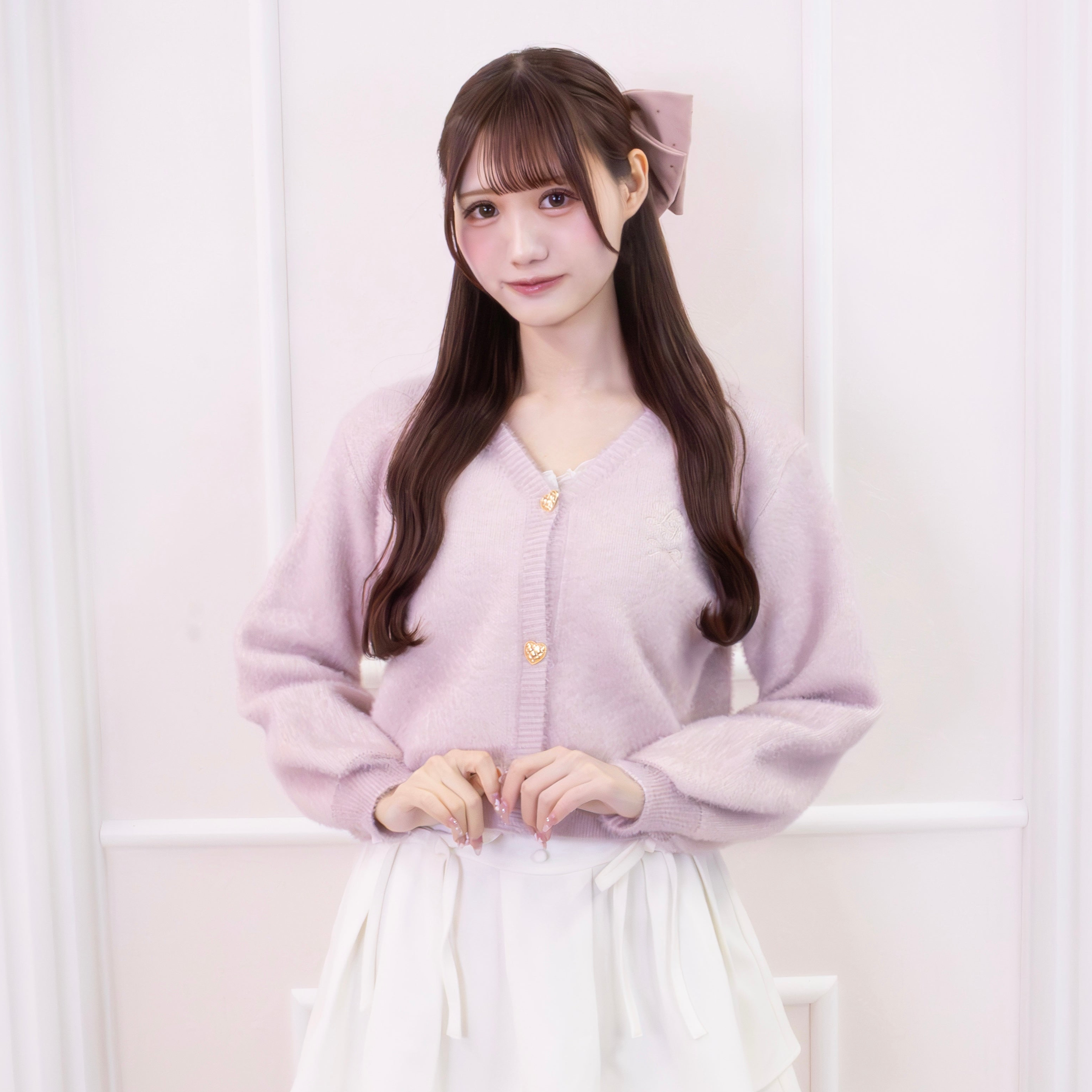 loungedressロゴ刺繍カーディガン LOUNGEDRESS（ラウンジドレス）の「ロゴ刺繍カーディガン