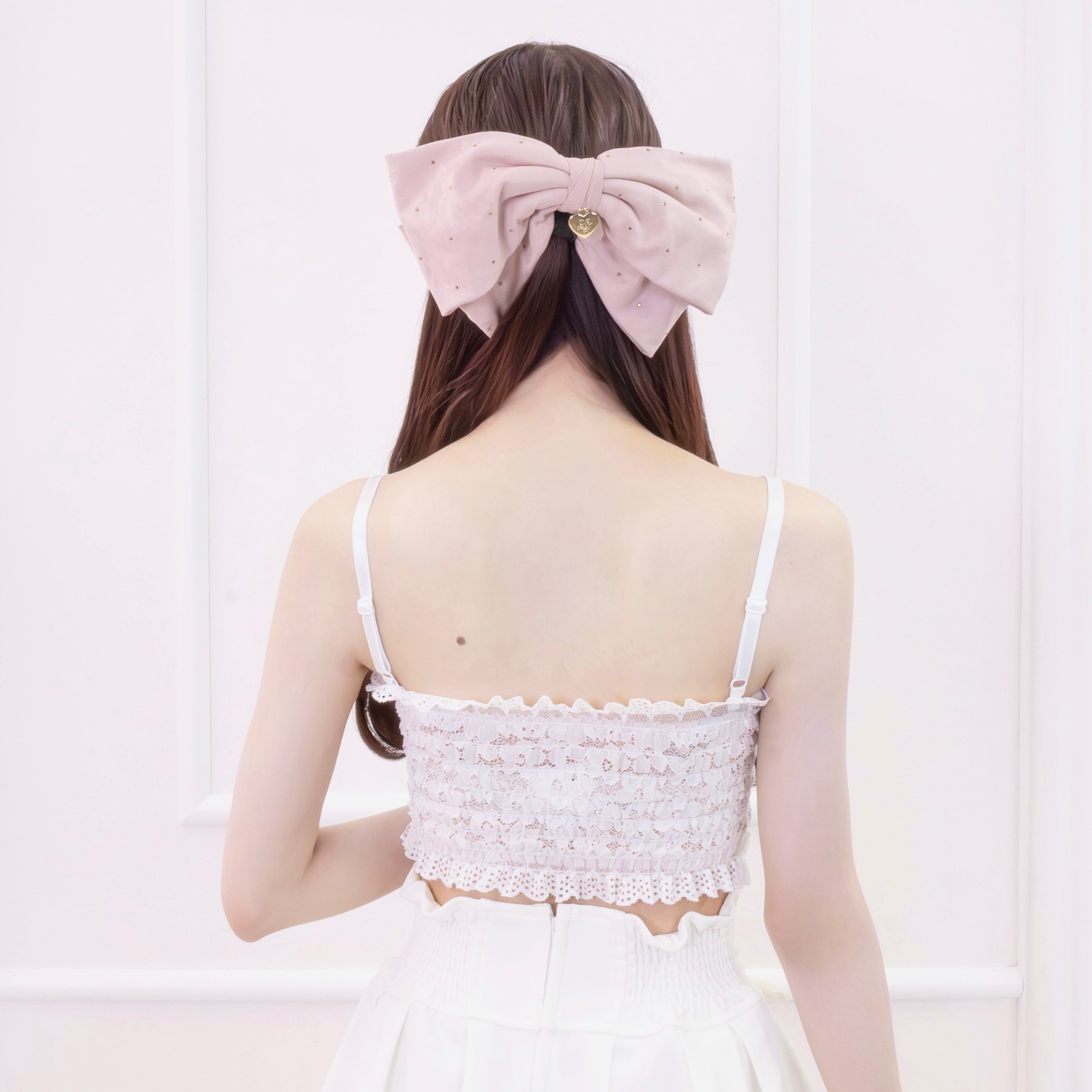 《LAFARY》パッド付き花柄キャミソール