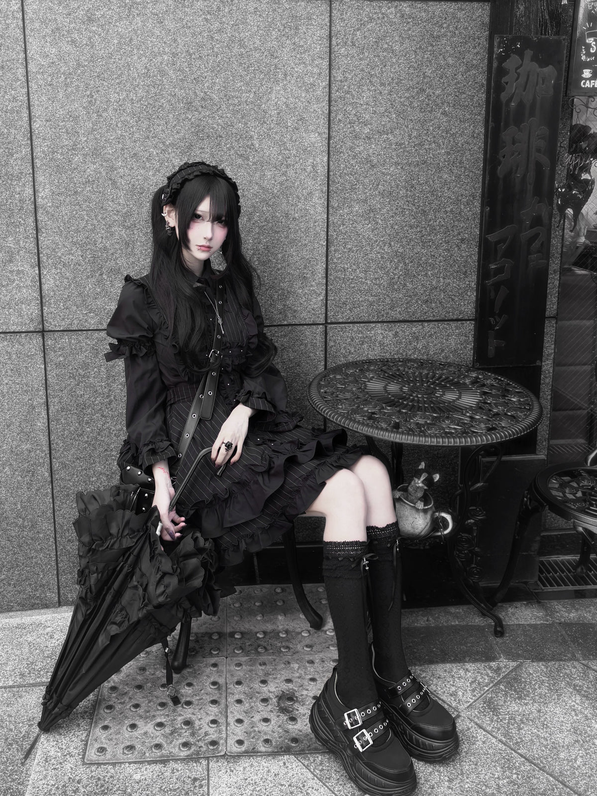 《mine》クロスハシゴレースソックス[ハイ]