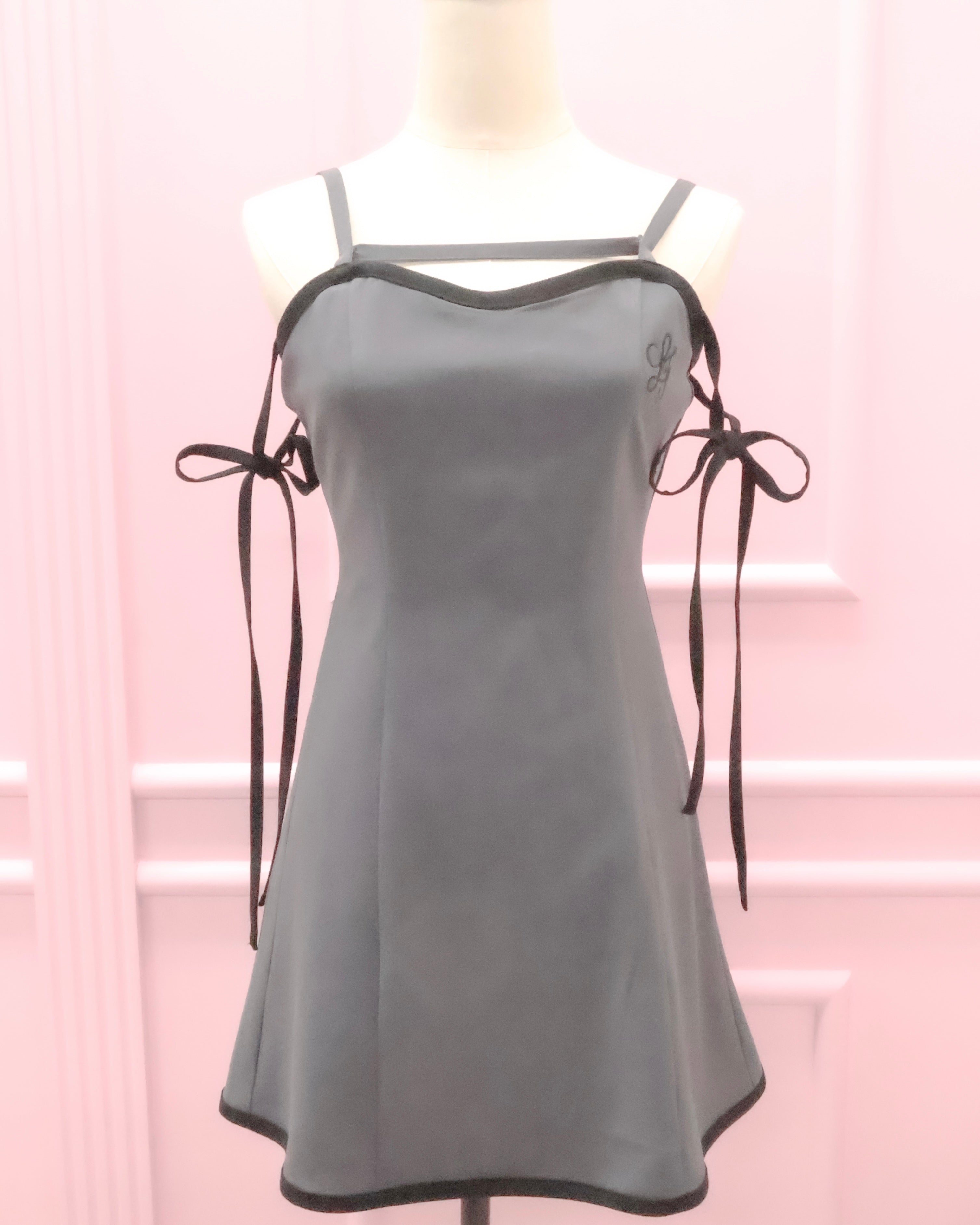 《LAFARY》ロゴ刺繍キャミワンピース