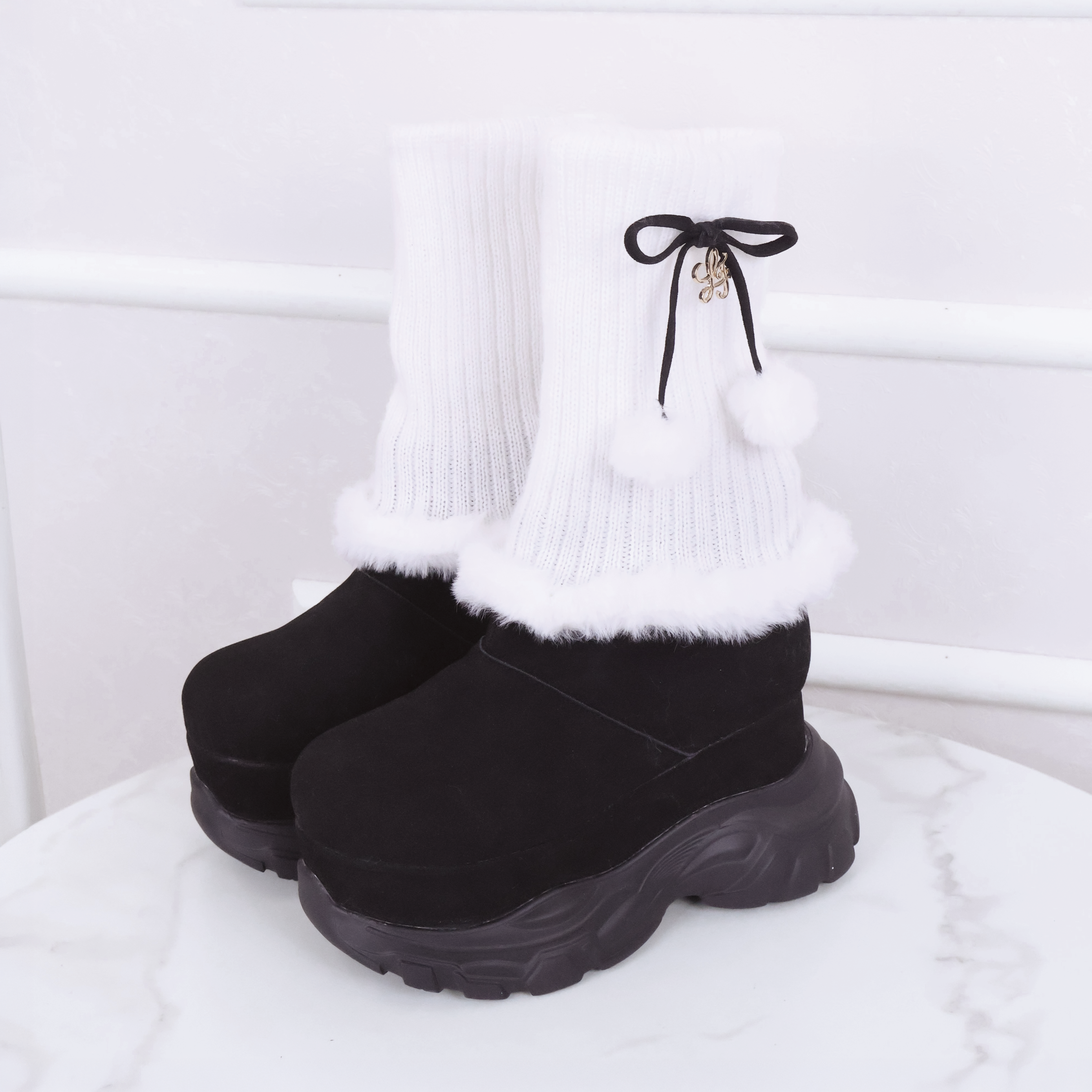 《LAFARY closet》ルーズニット厚底ブーツ