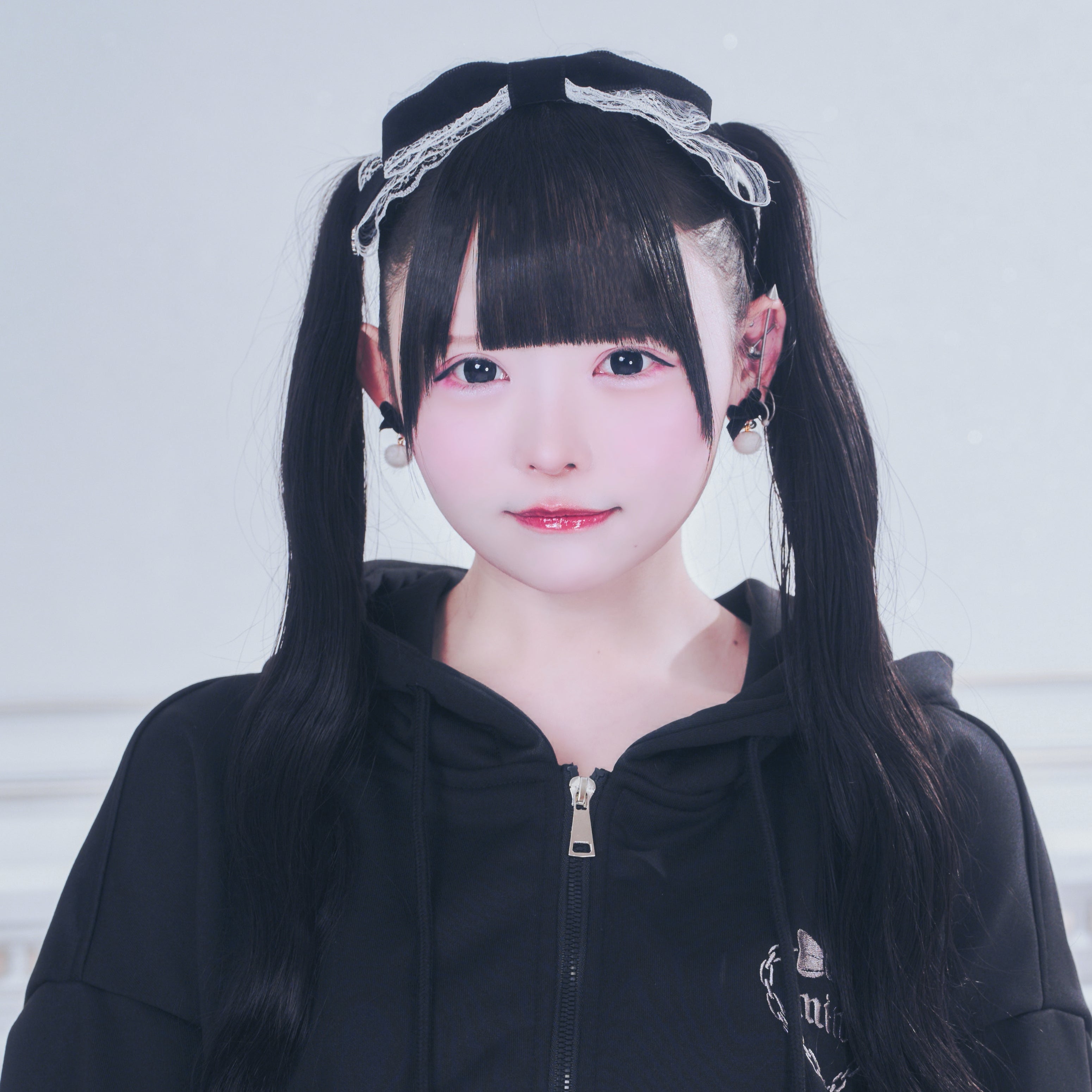 《mine》ベロアリボンカチューシャ