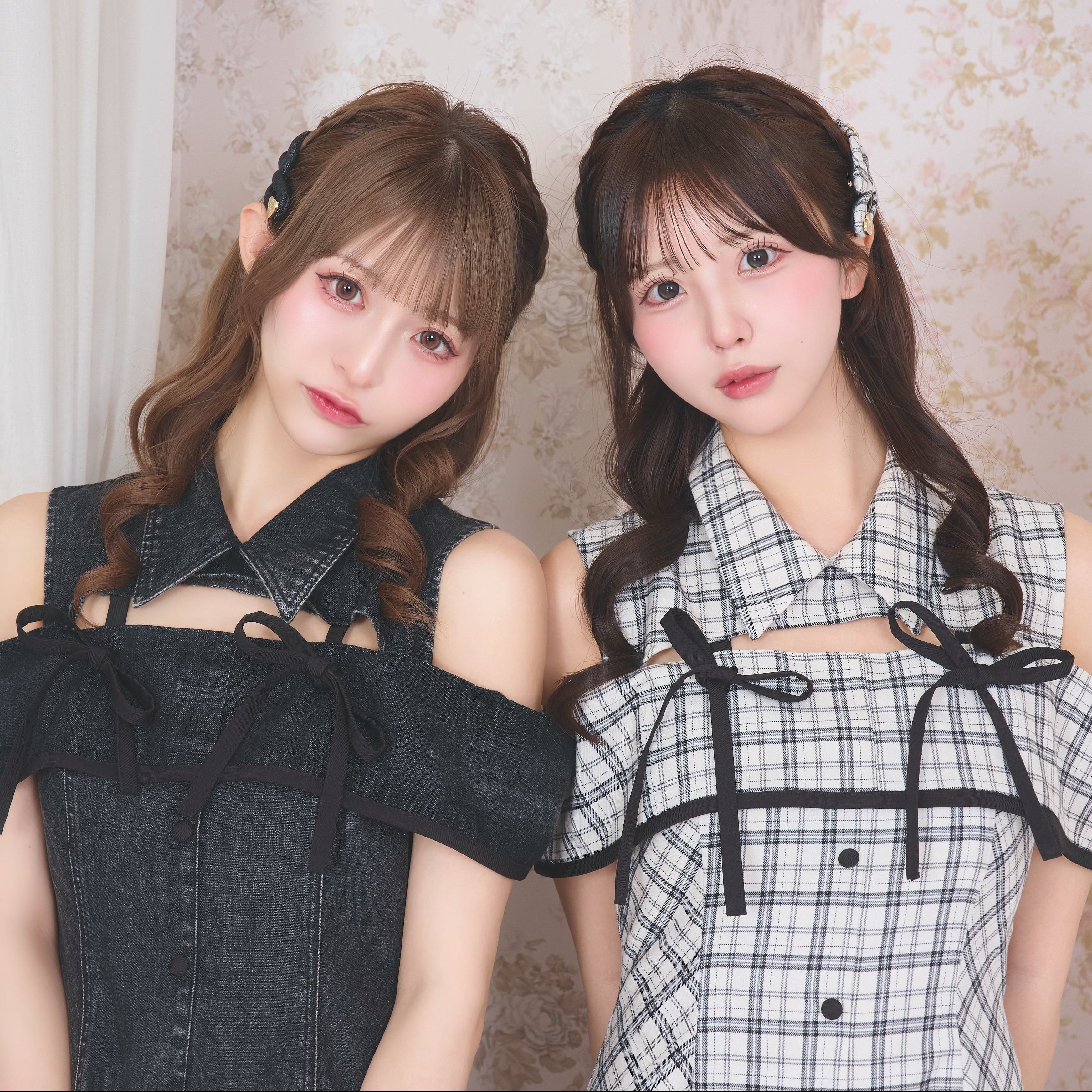 《LAFARY closet》デコルテ開きフレアワンピース