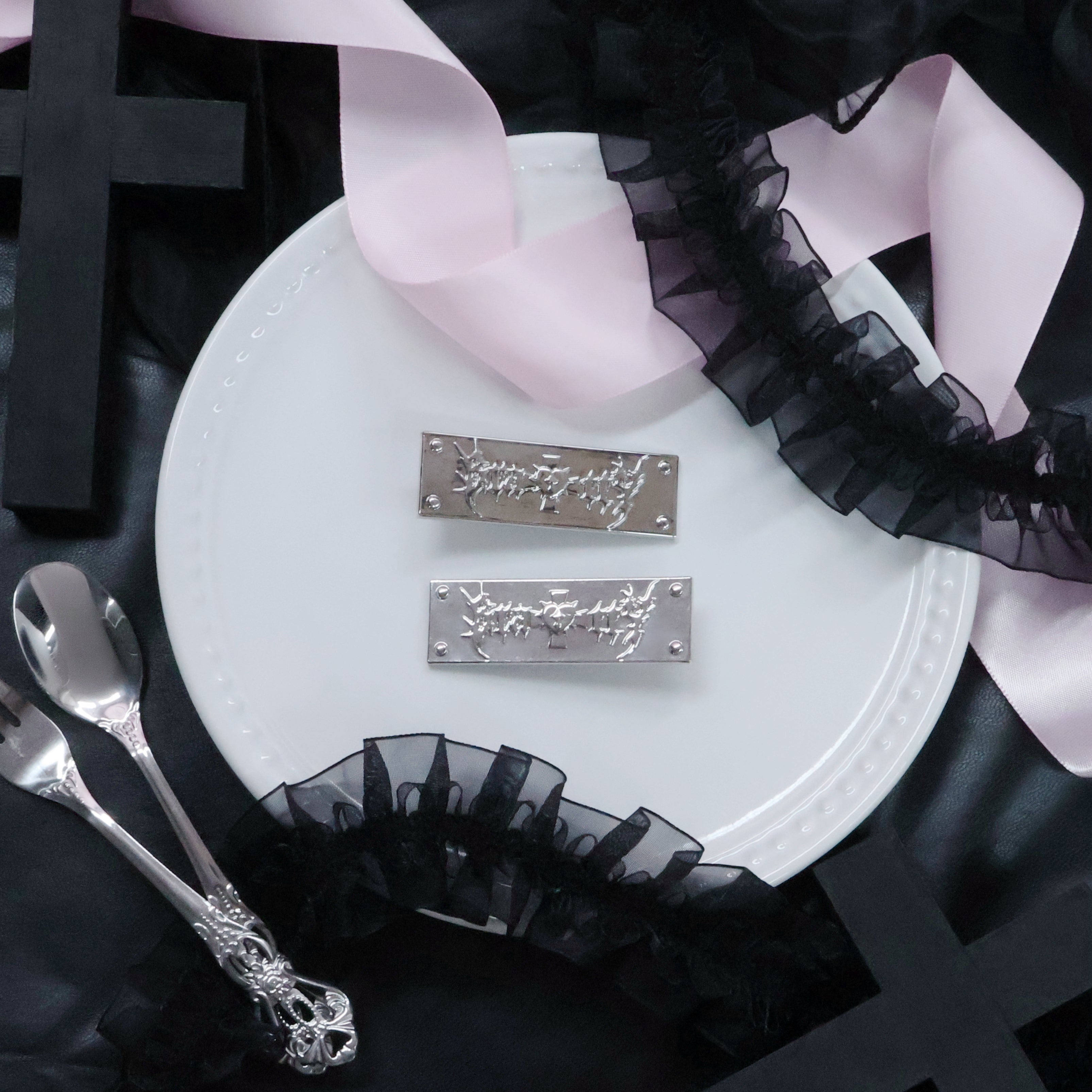 《mine》BrattYメタルプレートヘアピン