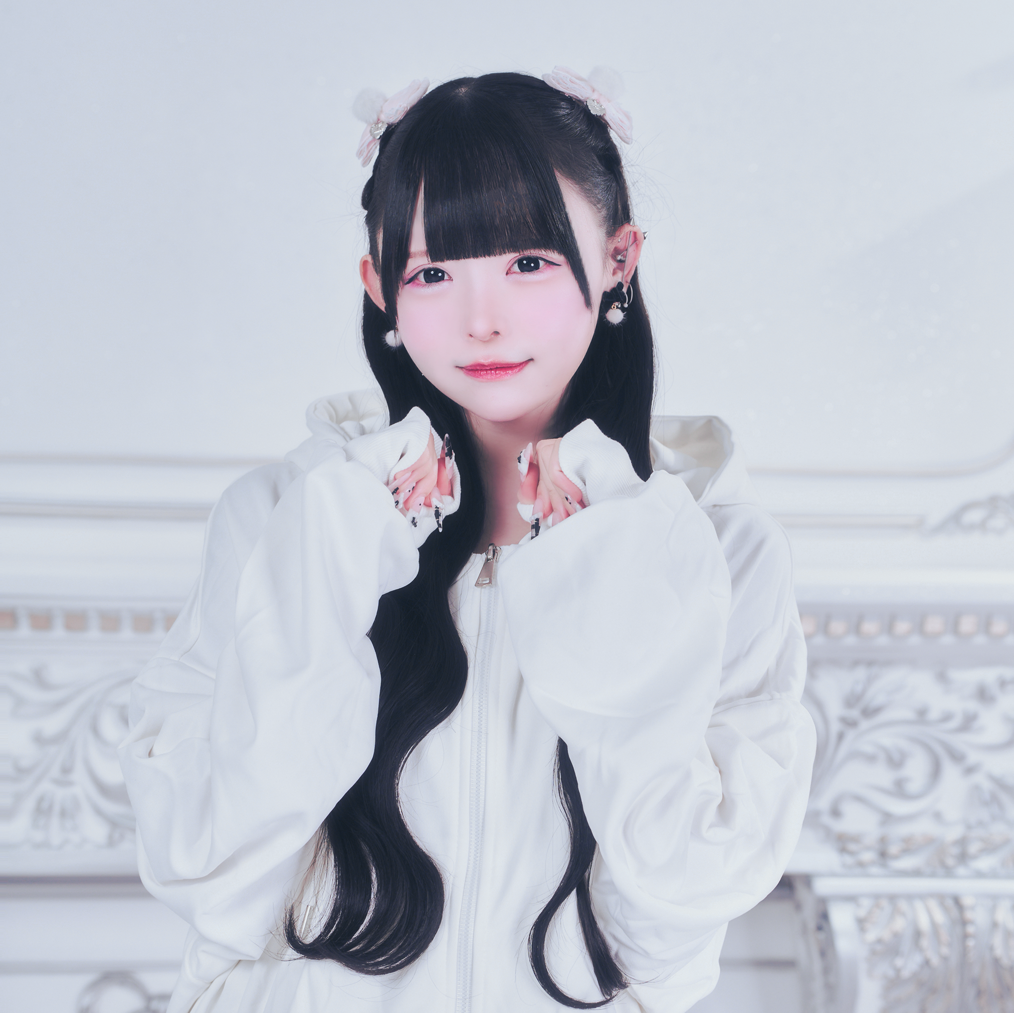 《mine》ポンポンベロアリボン