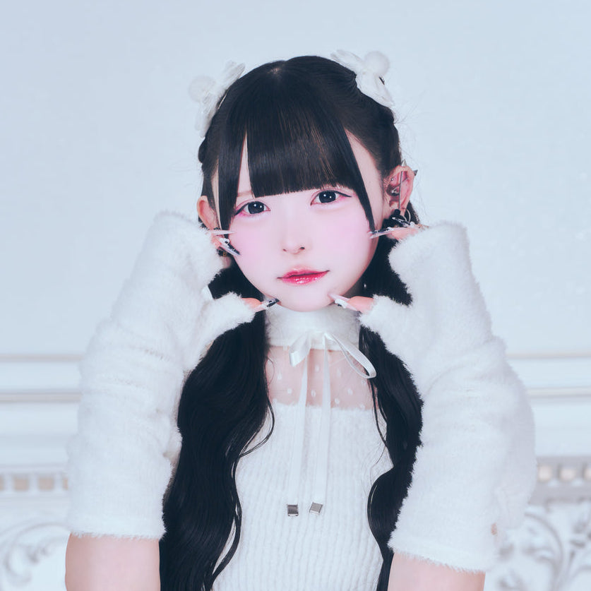 《mine》ポンポンベロアリボン