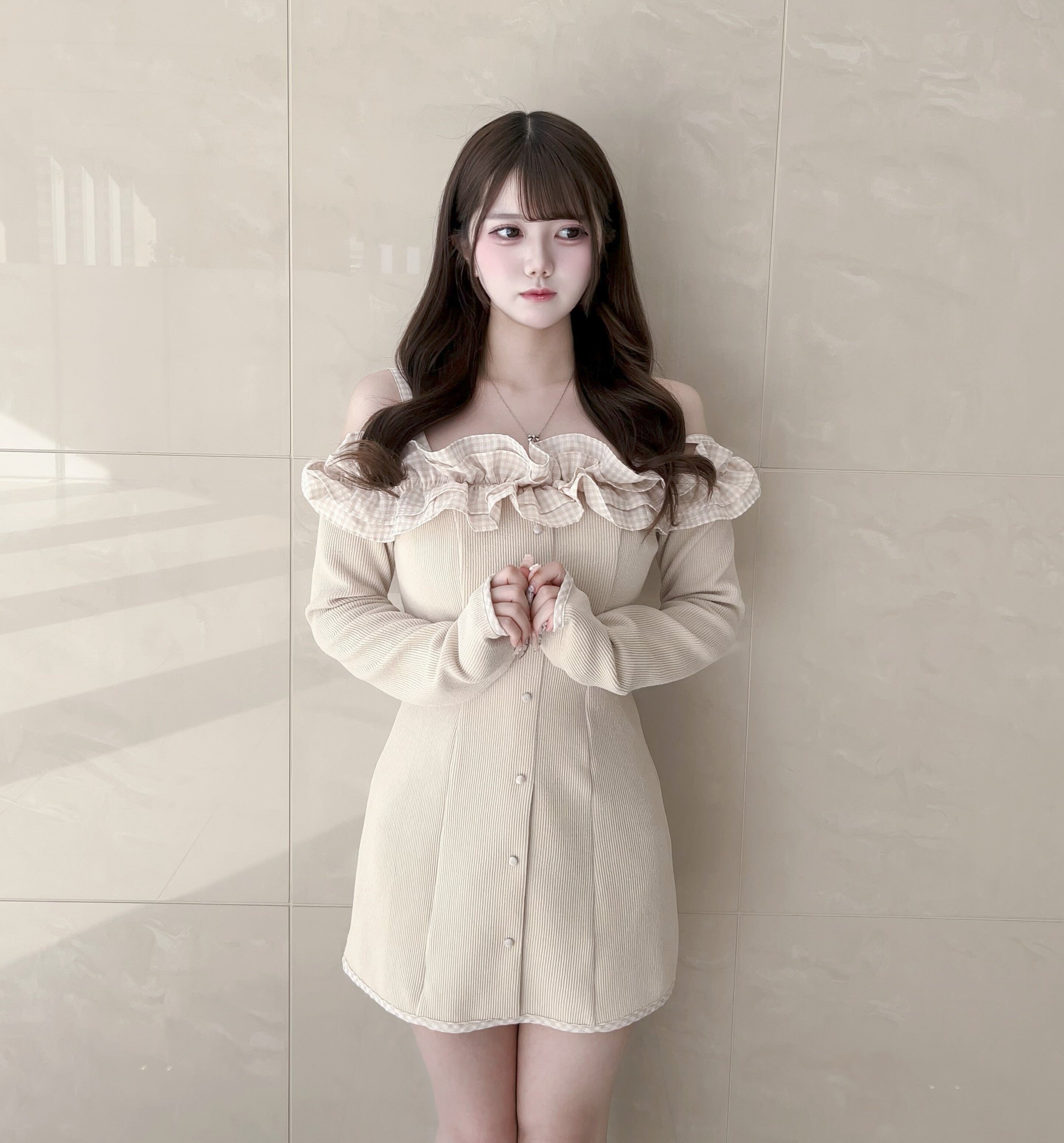 《LAFARY closet》ギンガムオフショルカットワンピース