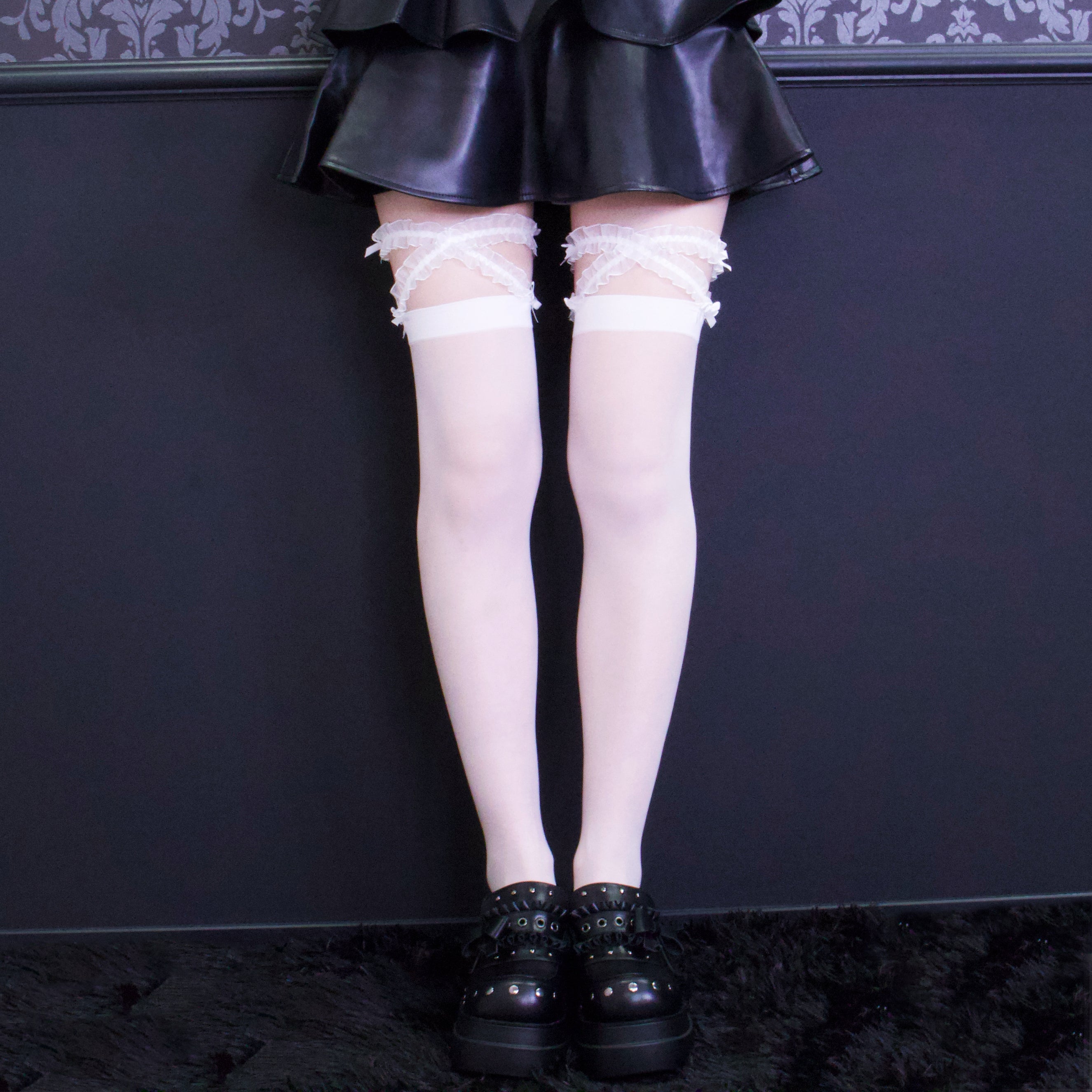 《mine》フリルクロスニーハイソックス