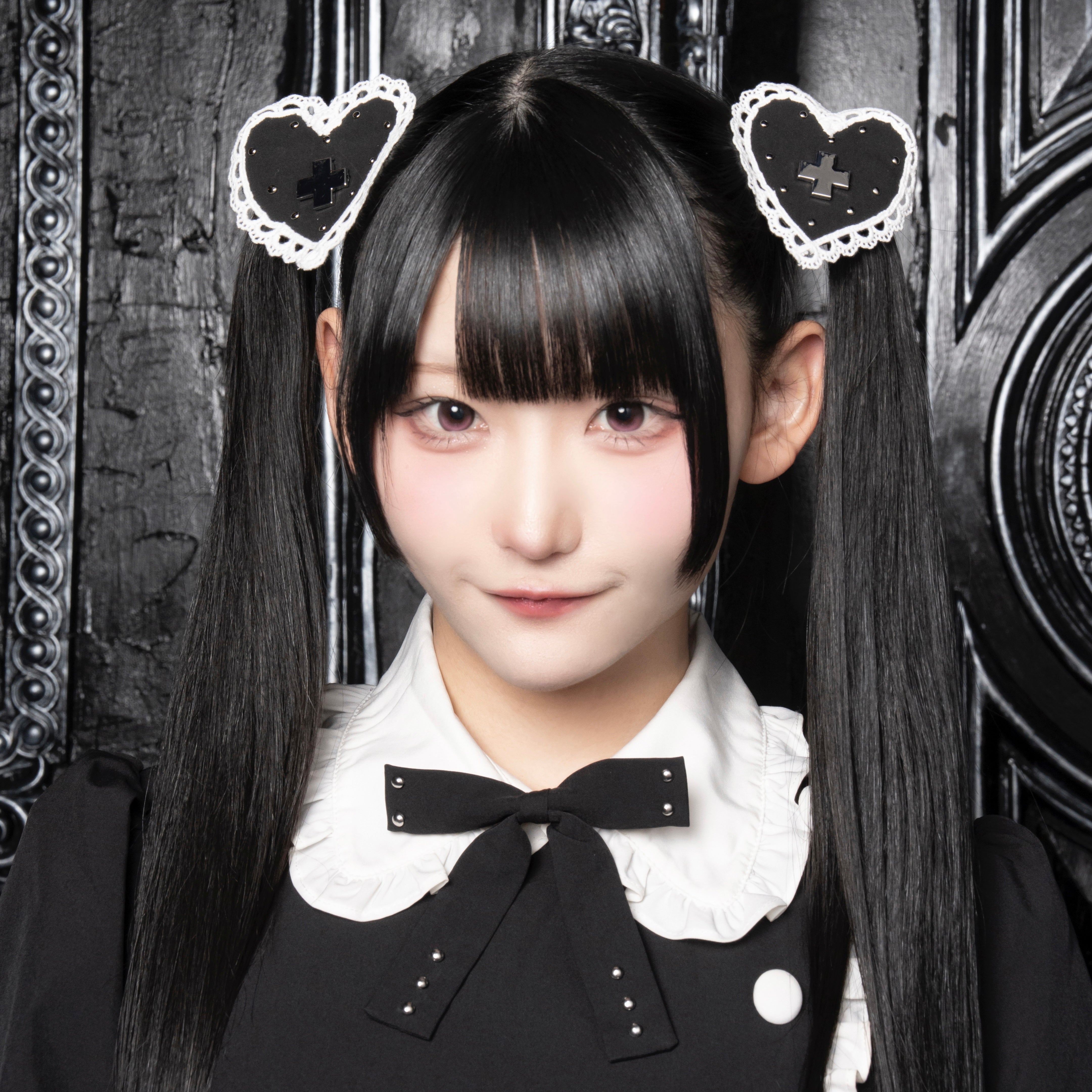 《mine》ナースハートヘアクリップ