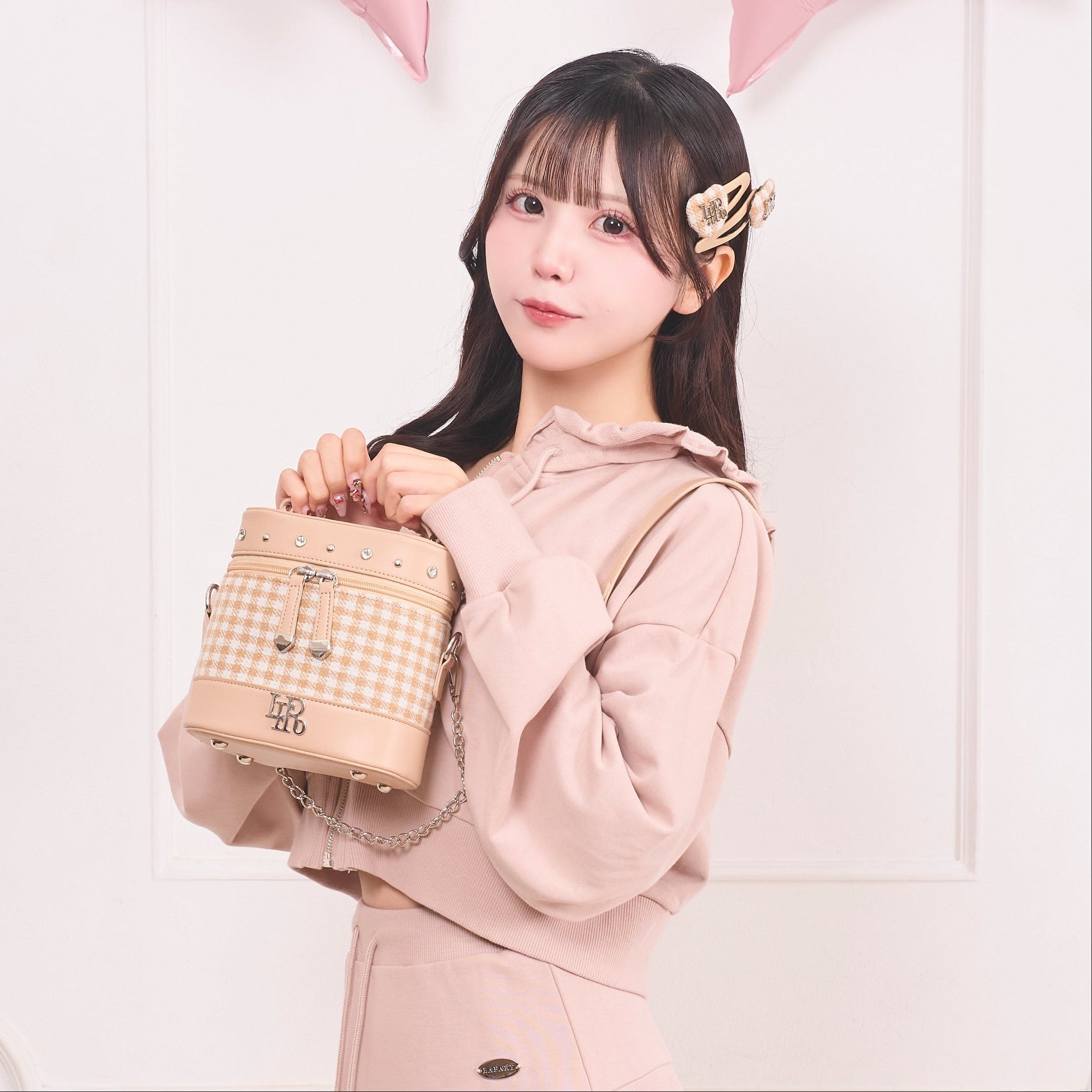 《LAFARY closet》ギンガム合皮バニティバッグ