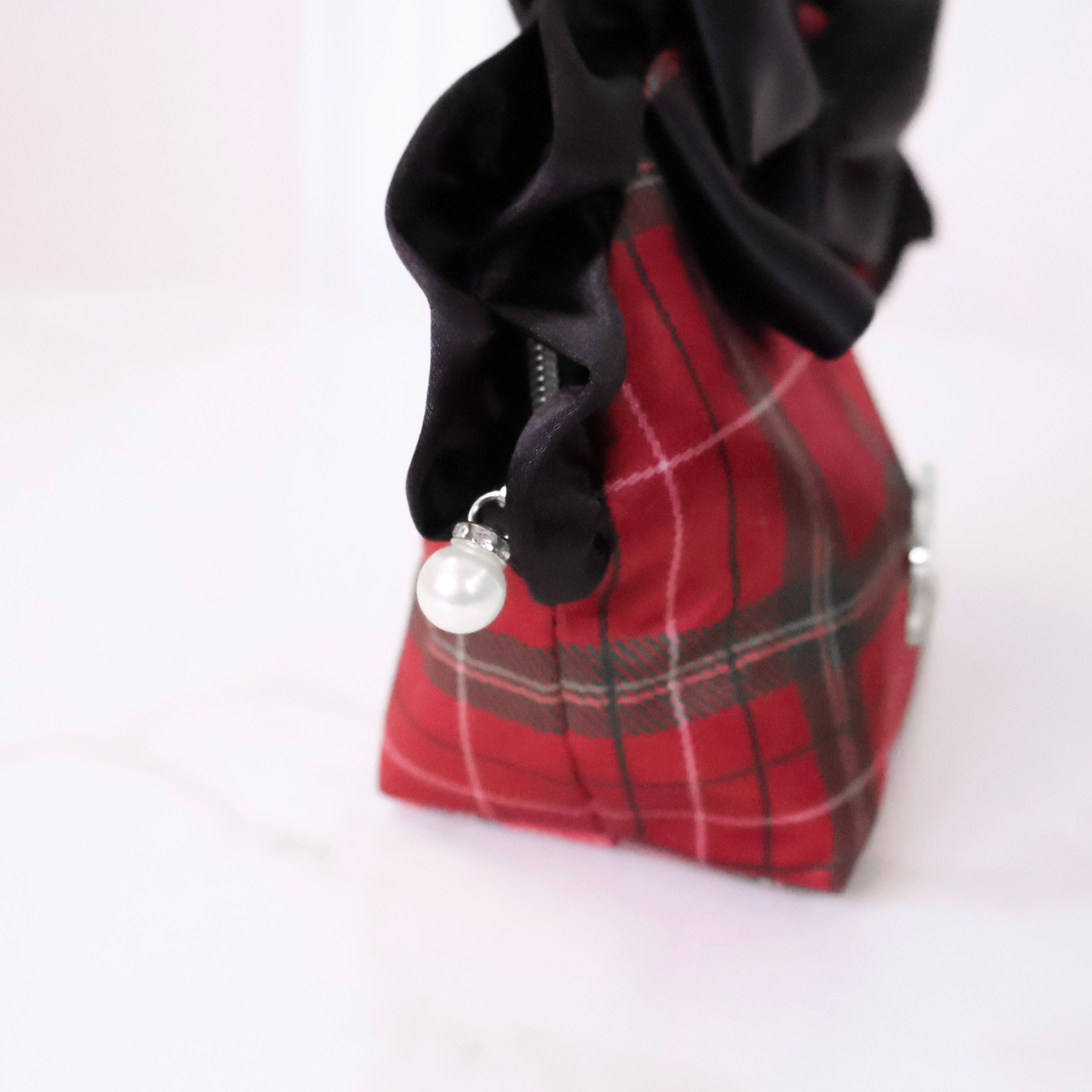 《LAFARY》リボンフリルポーチ