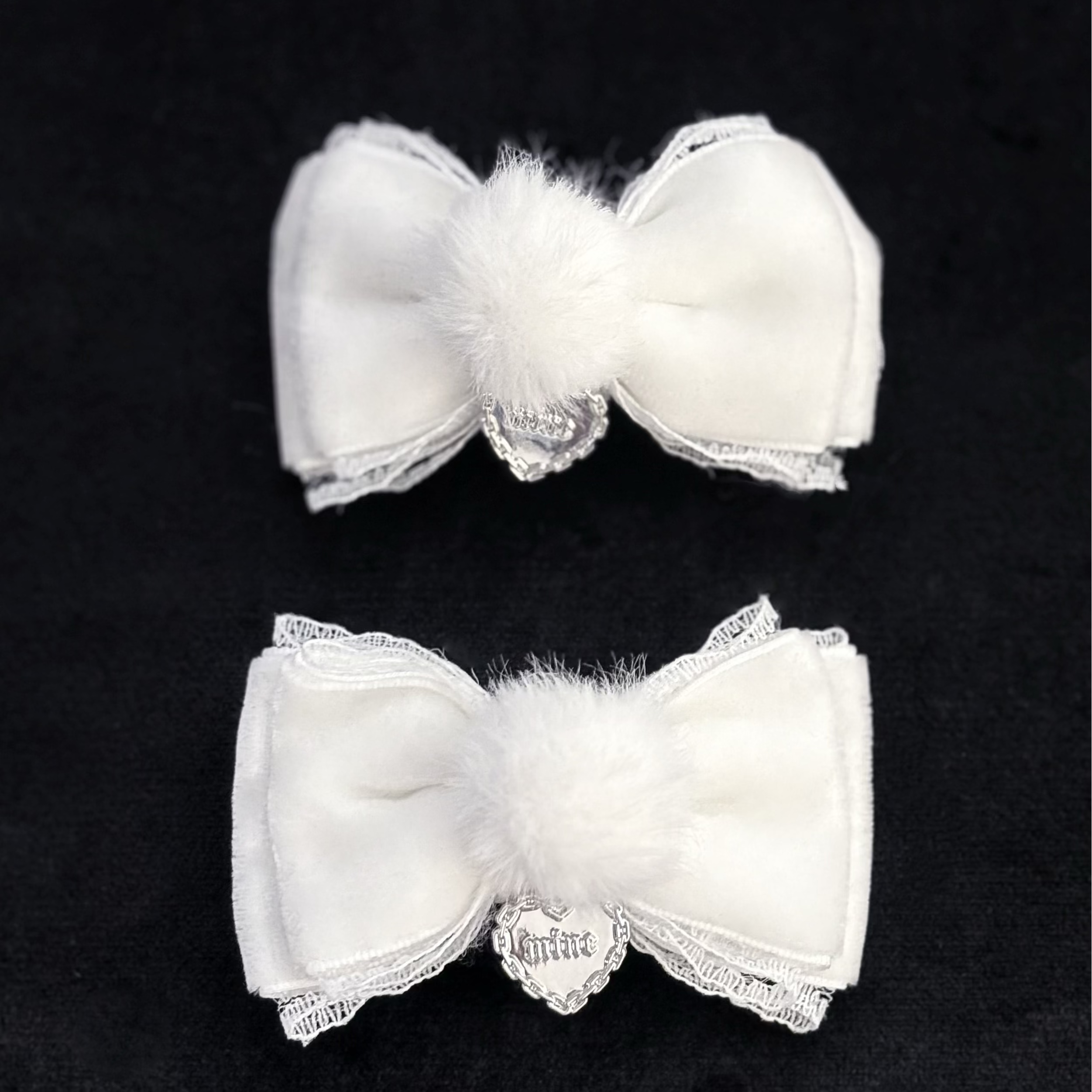 《mine》ポンポンベロアリボン