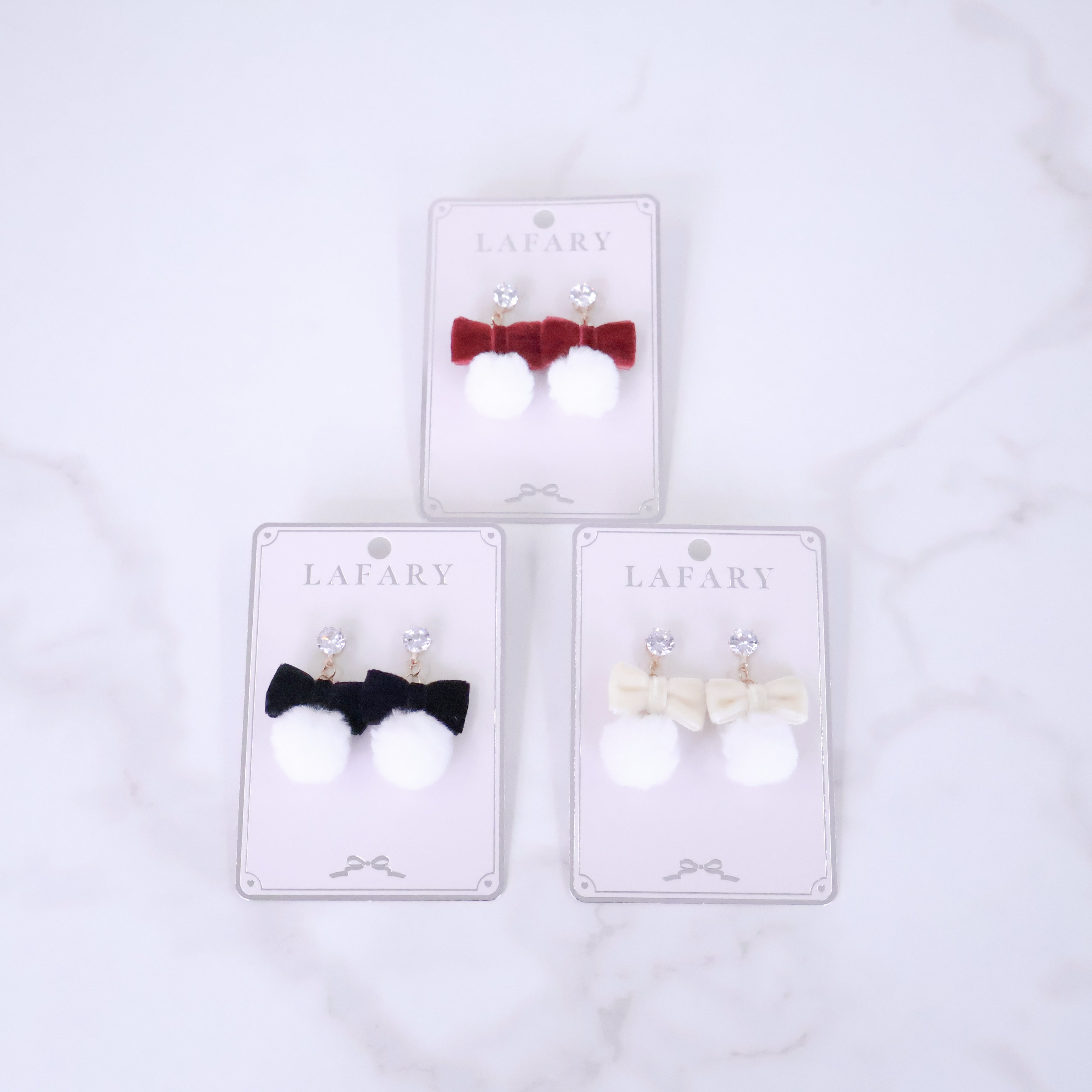 《LAFARY》リボンファーピアス