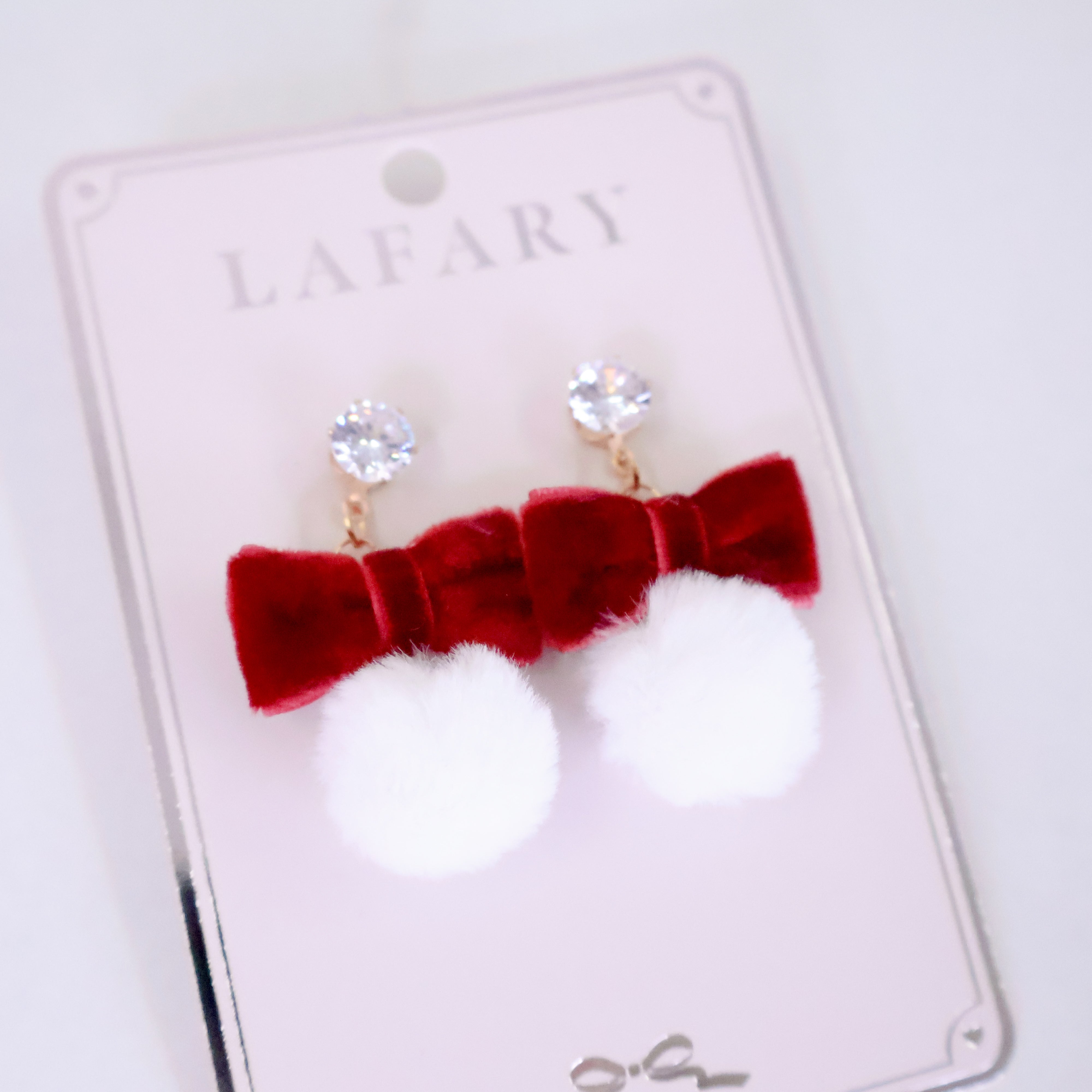 《LAFARY》リボンファーピアス