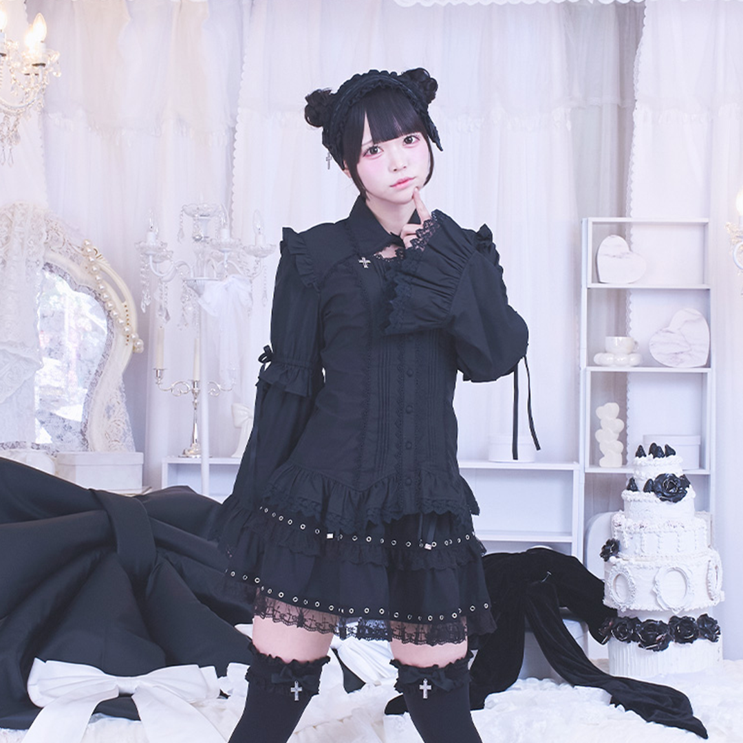 《mine》ロゴクロスベルスリーブブラウス