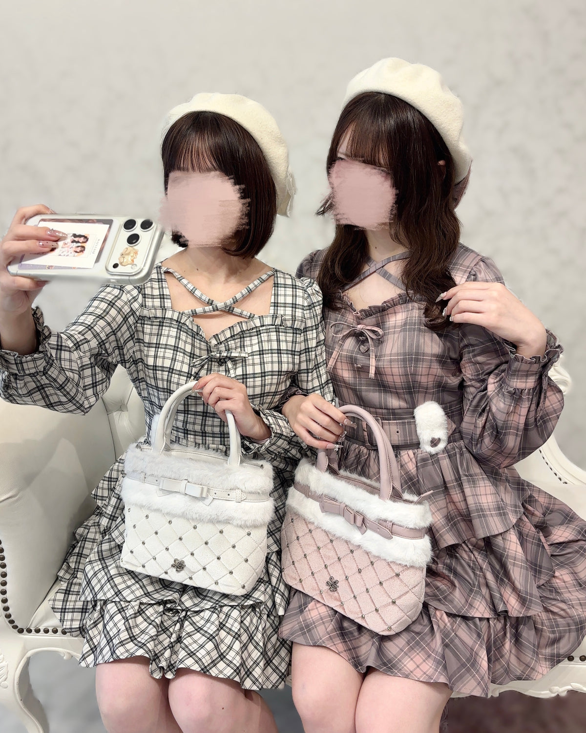 スタッフ身長 ホワイトチェック:157cm/ピンクチェック:165cm